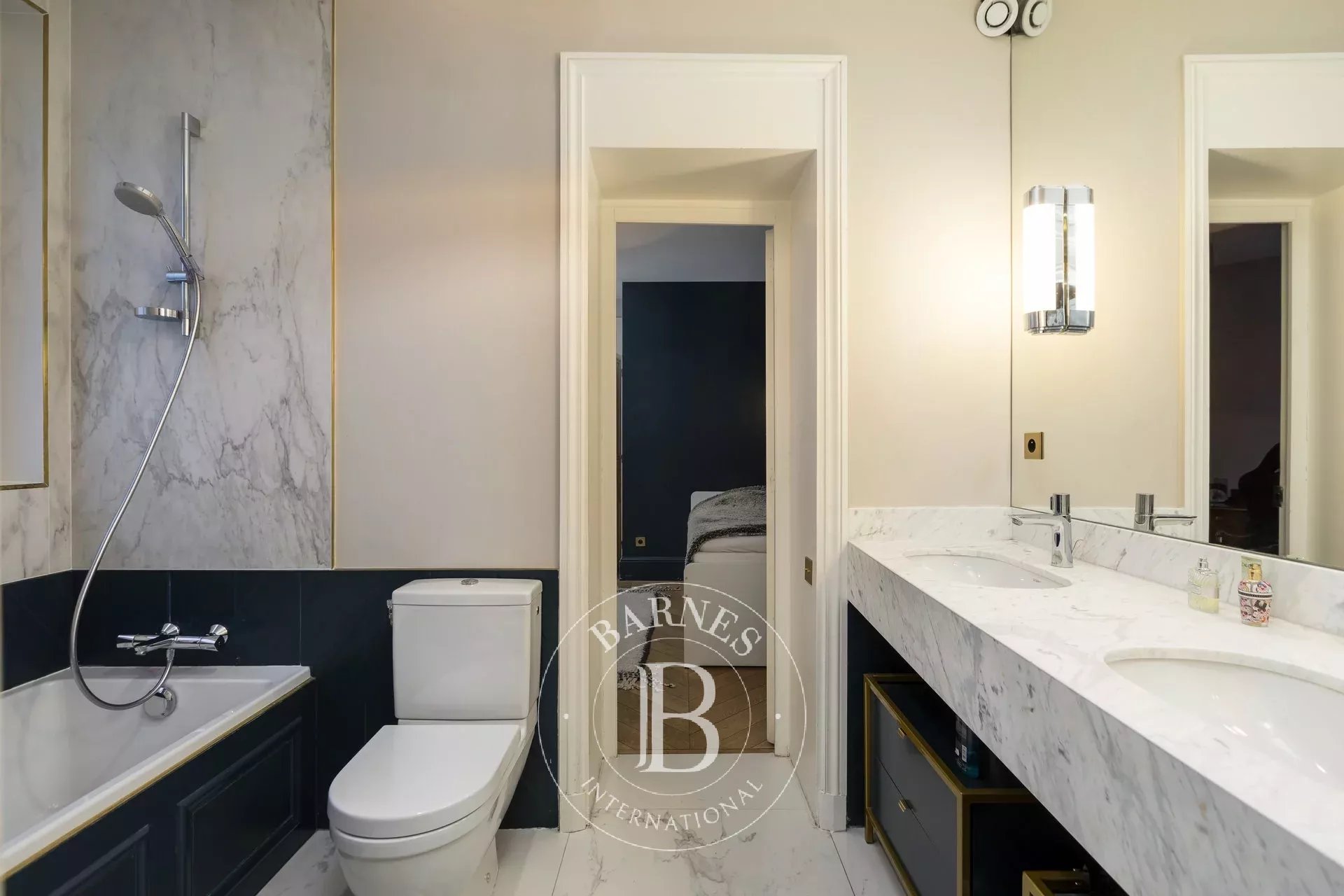 Daire Paris 7ème - picture 10