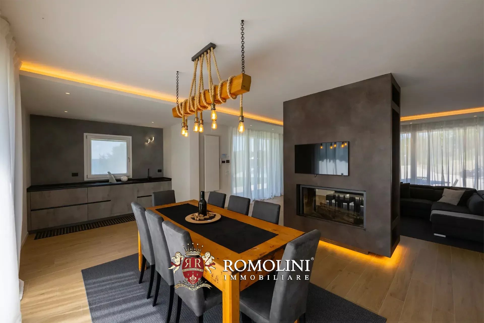 3 Bedroom Villa/Townhouse's Image 24