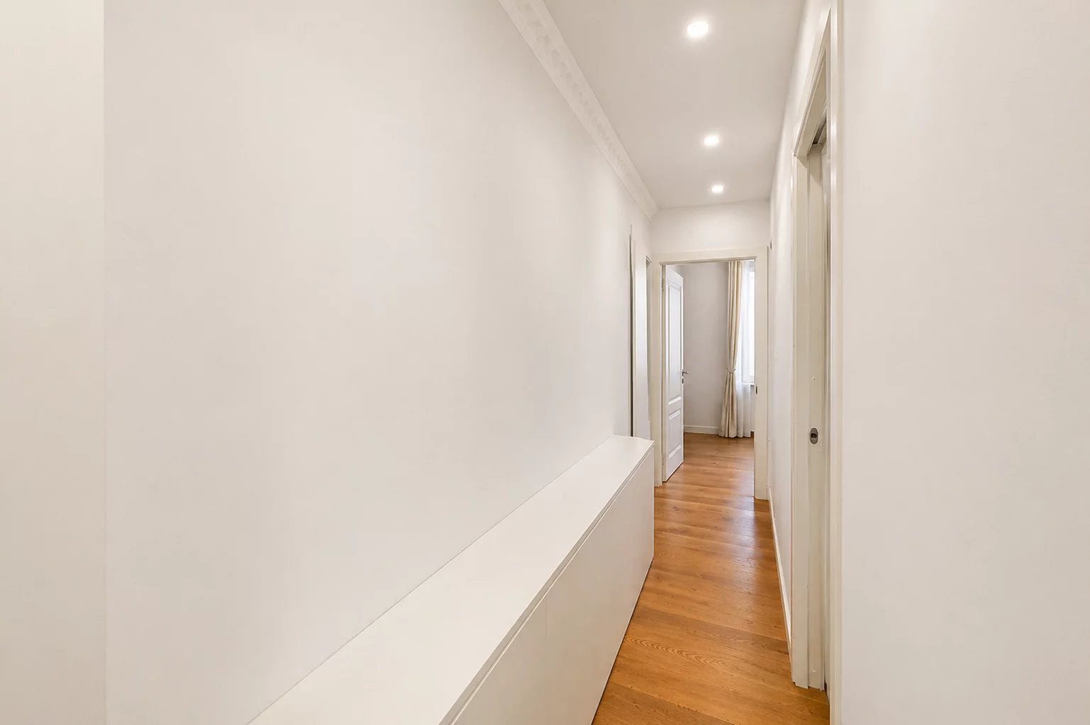 3 Rooms for rent at Flor Palace II - Monte Carlo