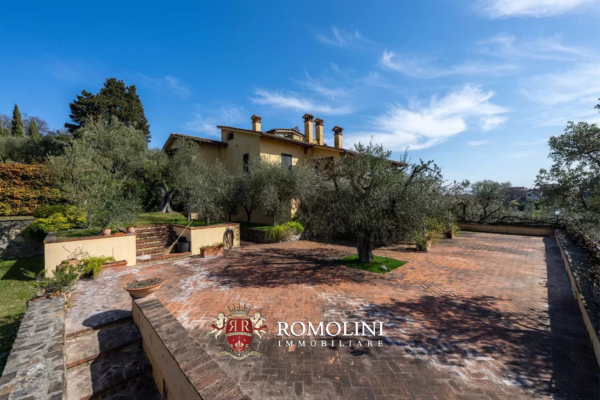 10 Bedroom Villa/Townhouse's Image 51