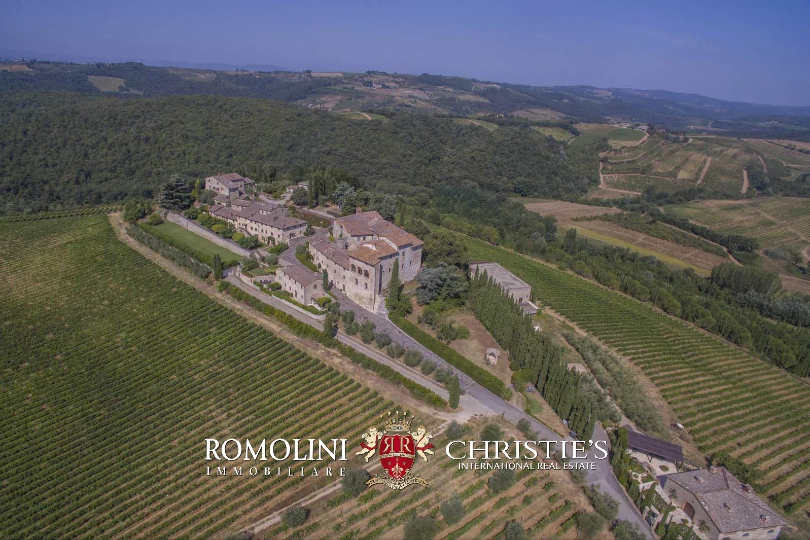 20 Bedroom Vineyard's Image 10