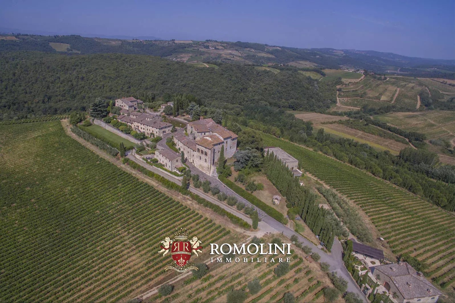 20 Bedroom Vineyard's Image 10