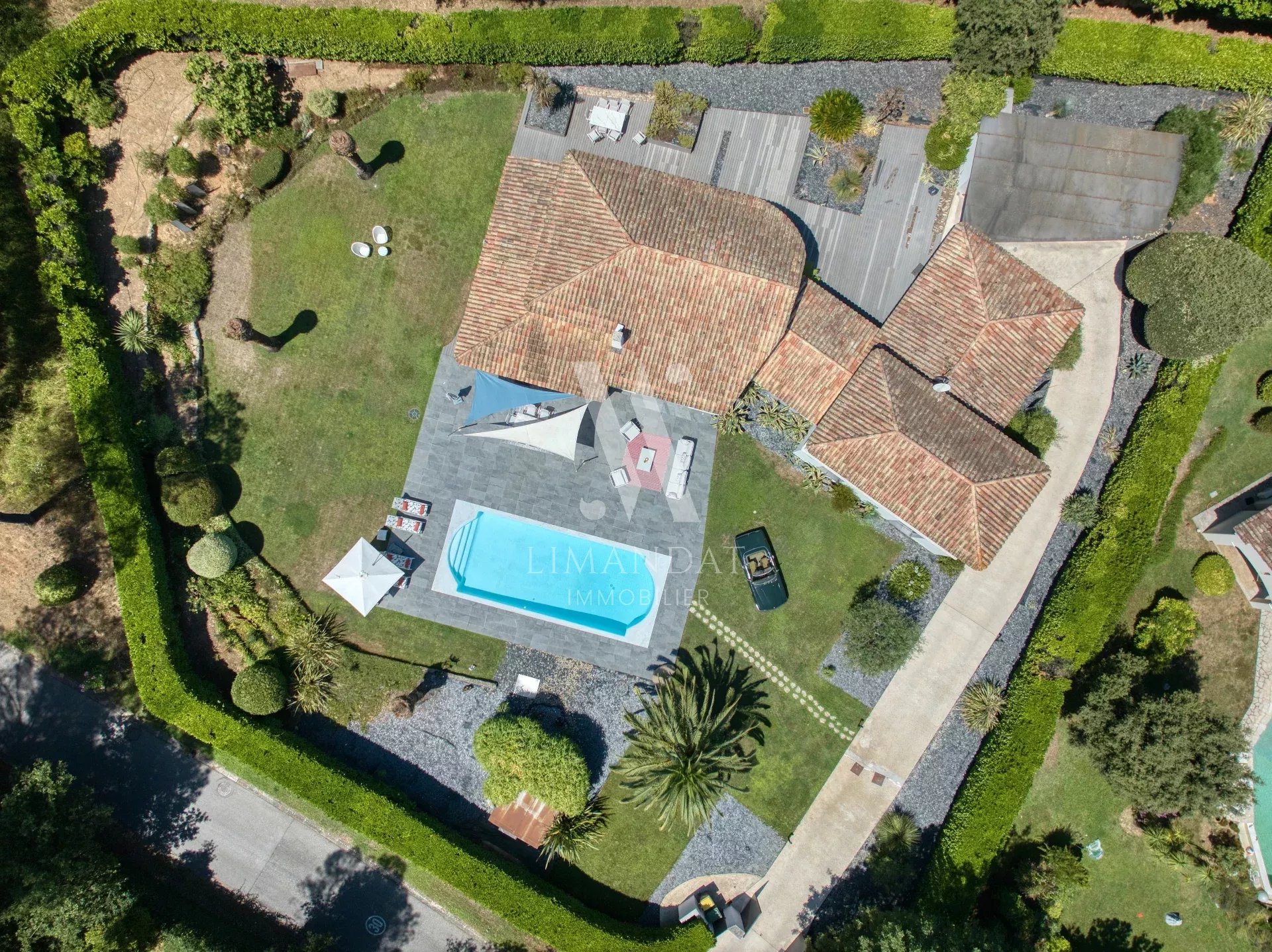 Sole Agent - Stunning Modern Villa in the Prestigious Parcs de Mougins Estate
