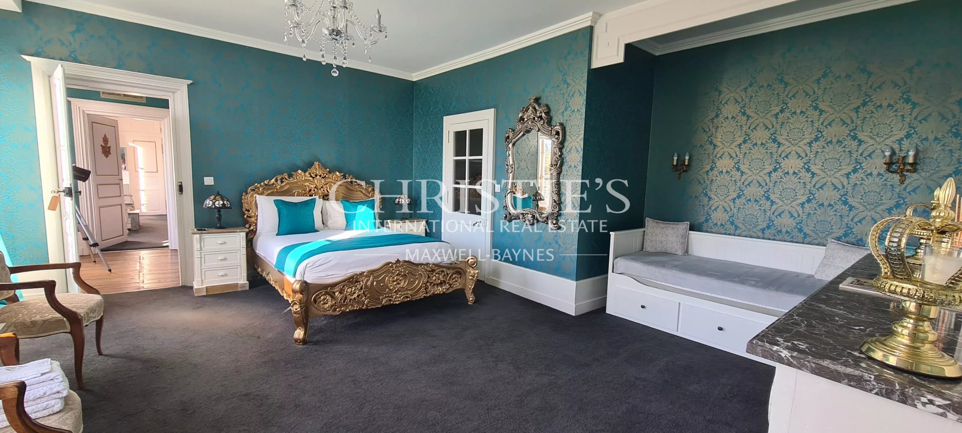 10 Bedroom Chateau's Image 8