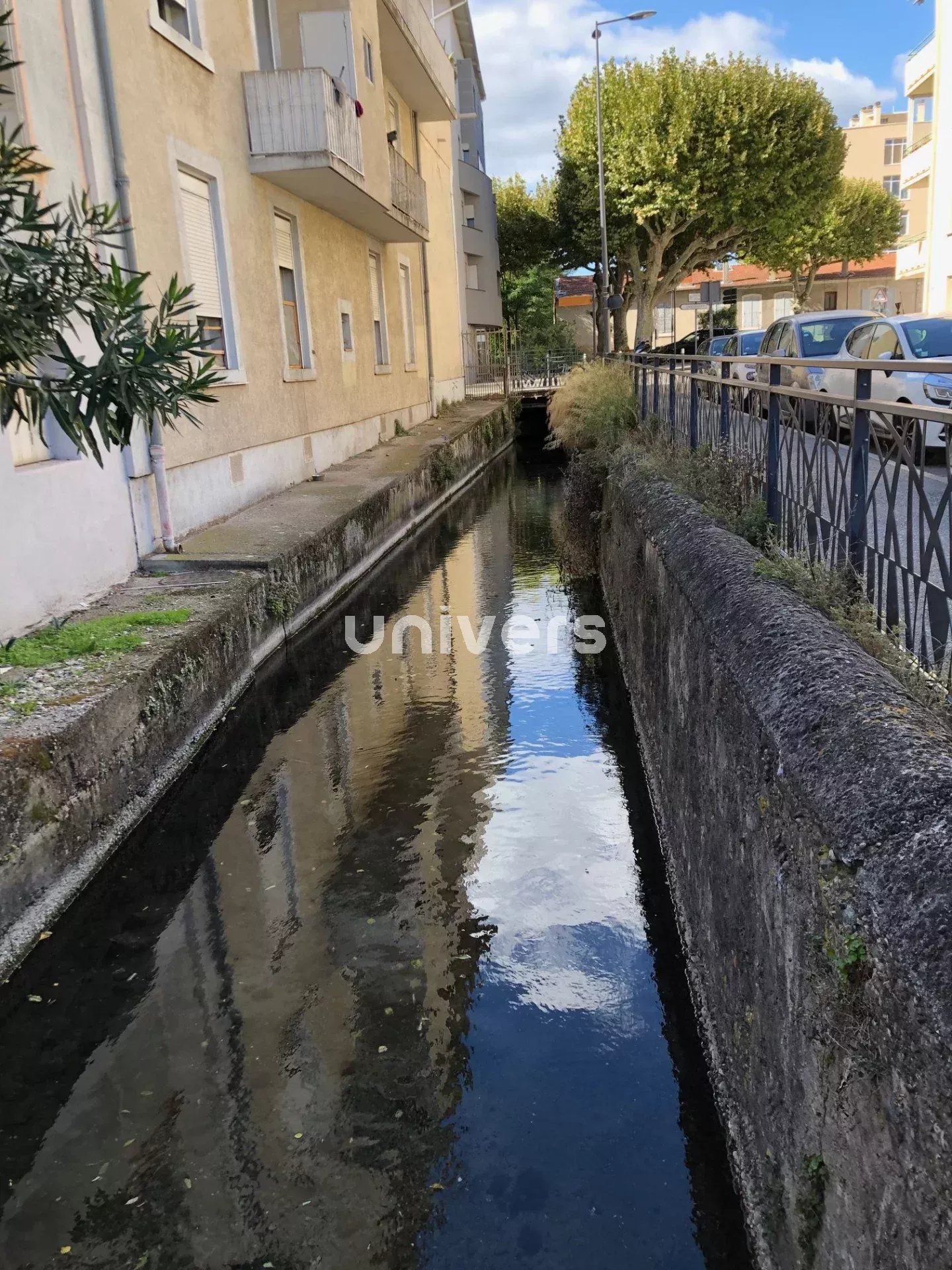 IMMEUBLE 192M2 avec 3 appartements