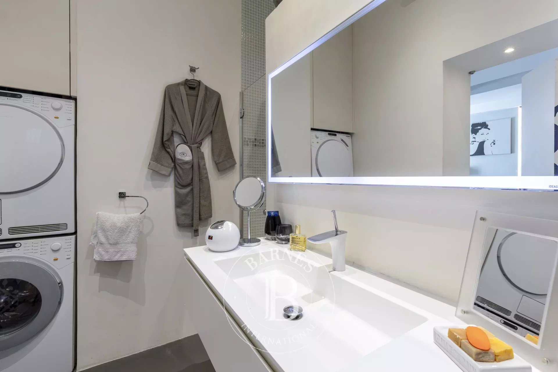 Daire Paris 3ème - picture 14