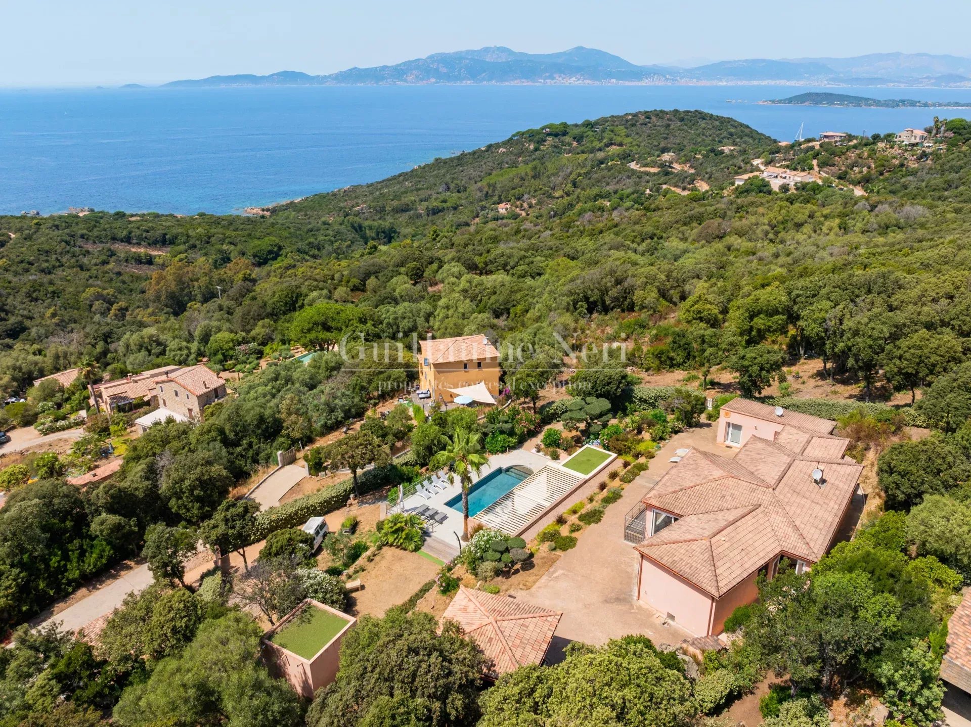 Villa Nube,  vue imprenable sur la mer et le maquis environnant