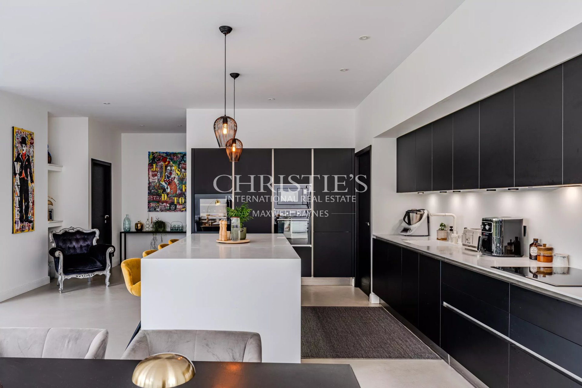 4 Bedroom Villa/Townhouse's Image 4
