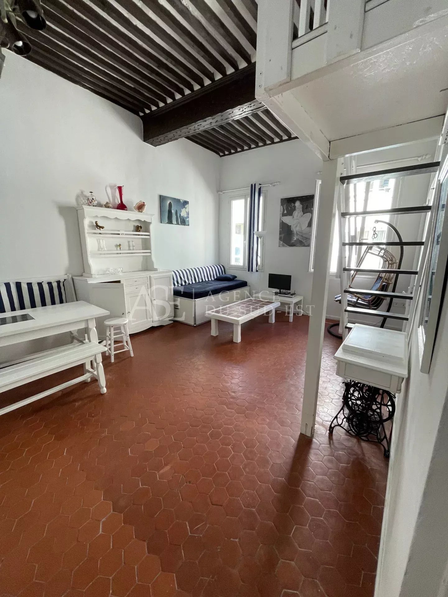 Agence immobilière de 