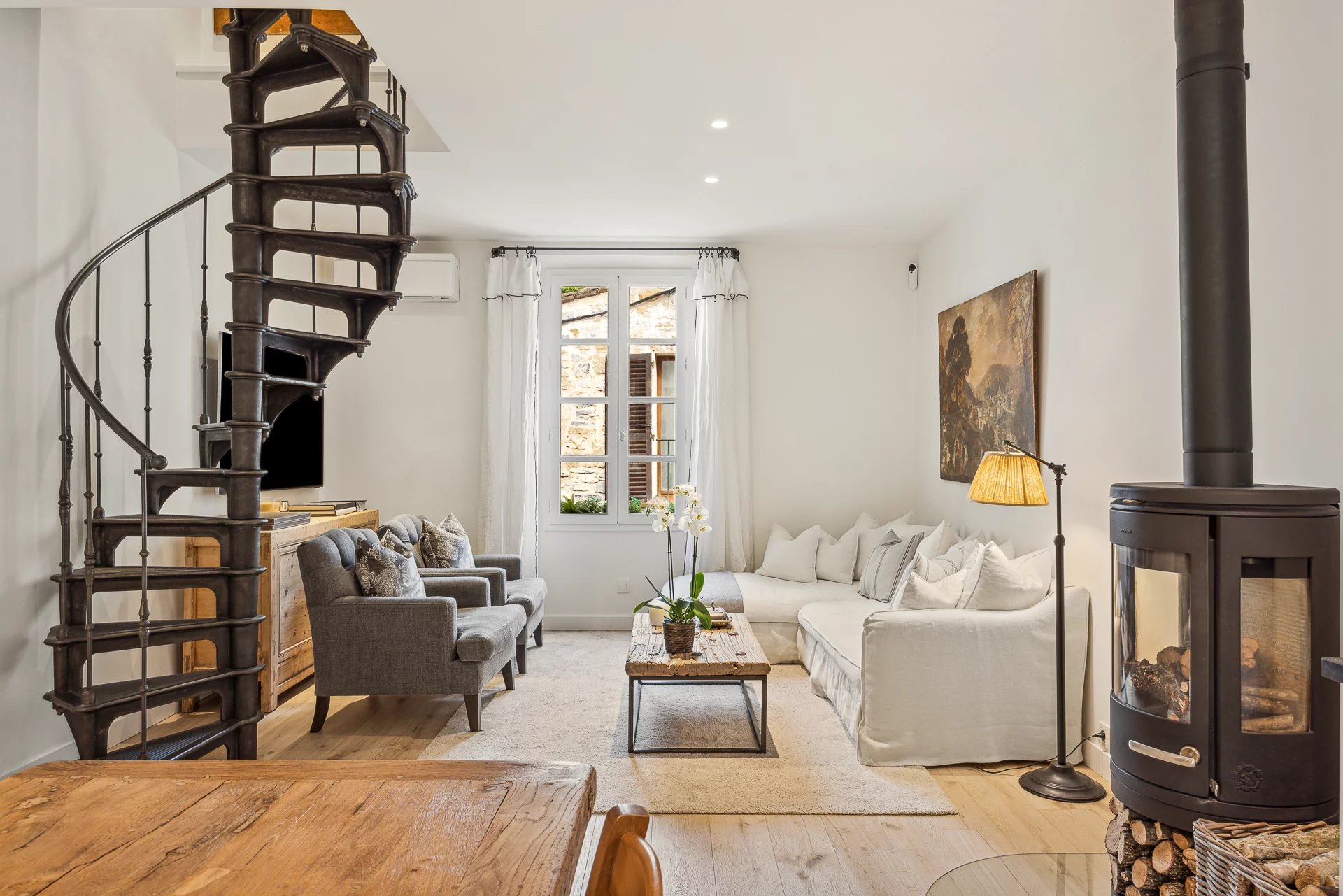 Sale House Valbonne