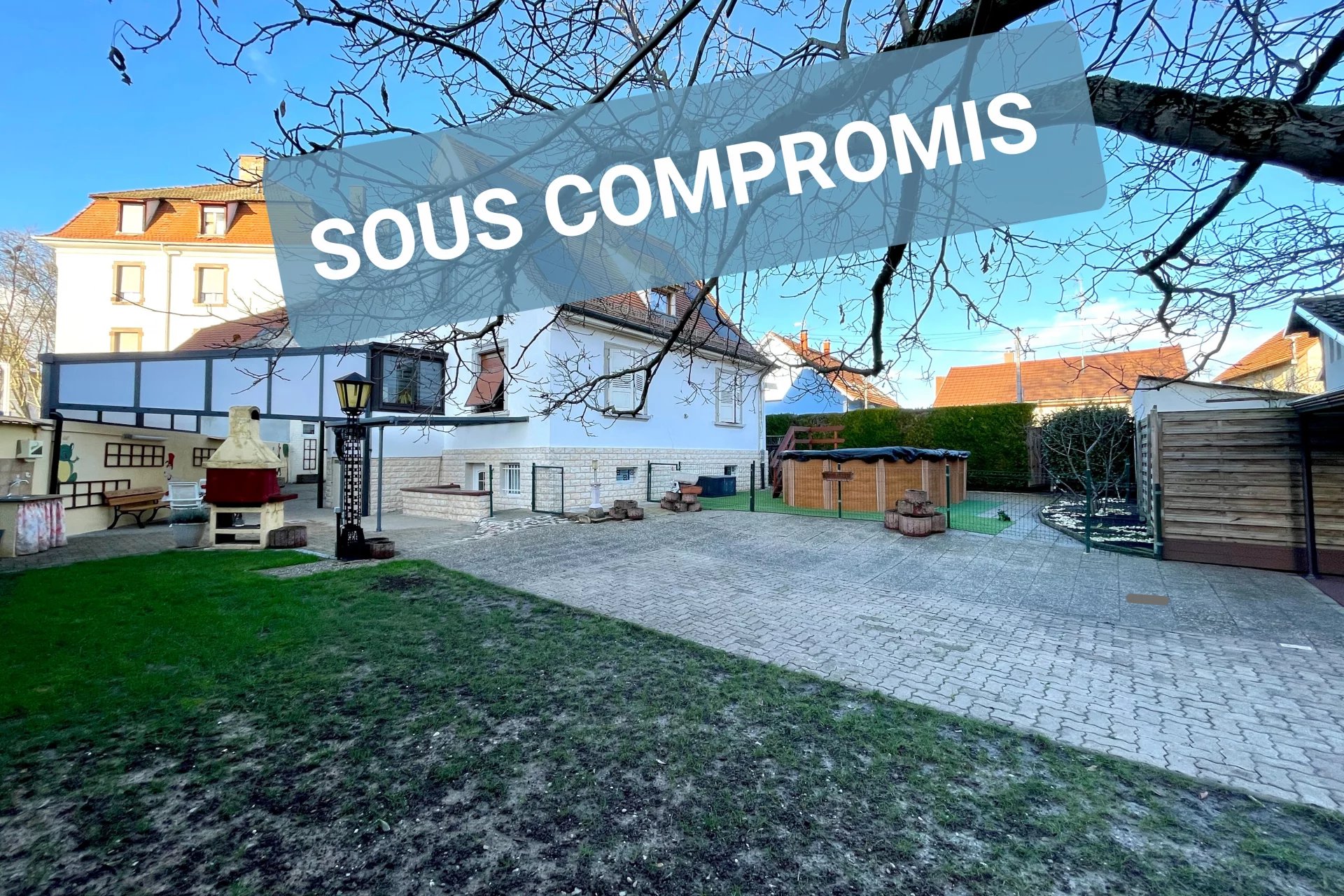 STRASBOURG - MAISON 8P 240M2, DEPENDANCE, PISCINE, TERRAIN 6,56 ares