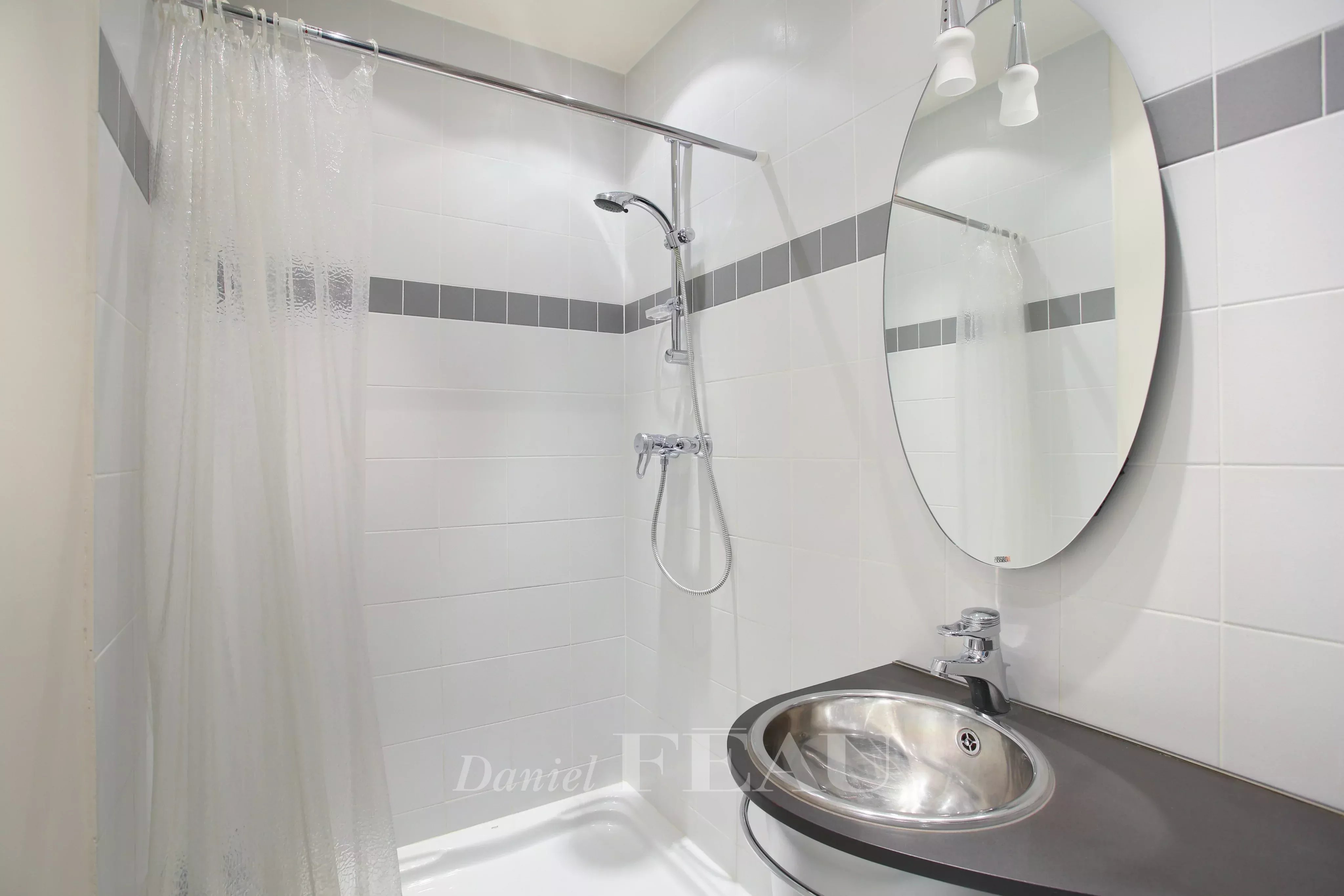 Sale Apartment Paris 5th