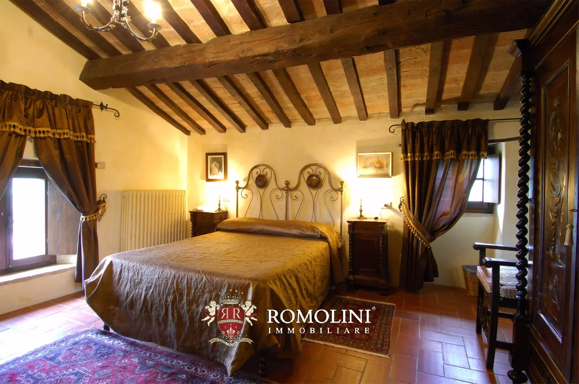 18 Bedroom Villa/Townhouse's Image 38