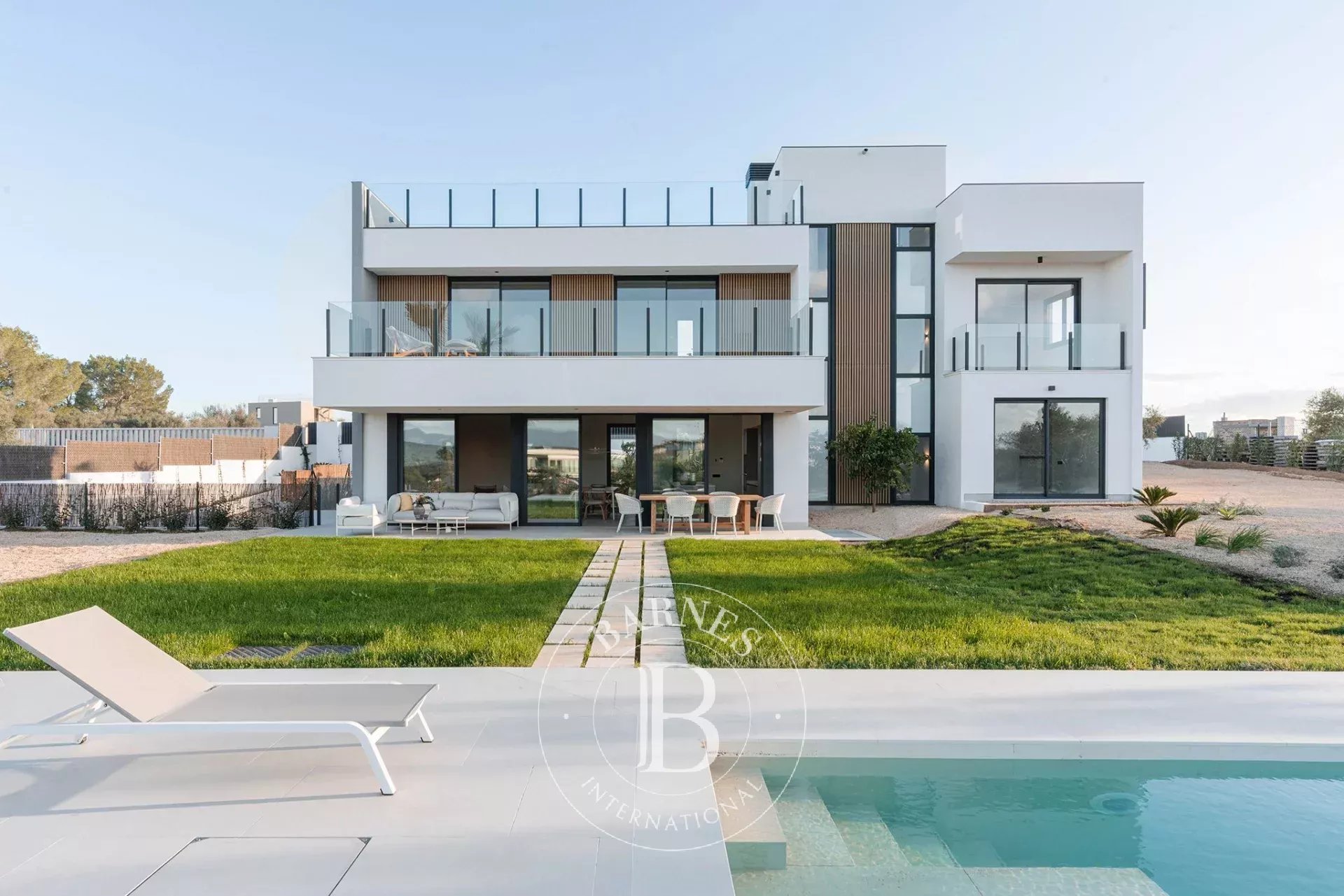 Raffiniertes Wohnen über der Bucht von Palma