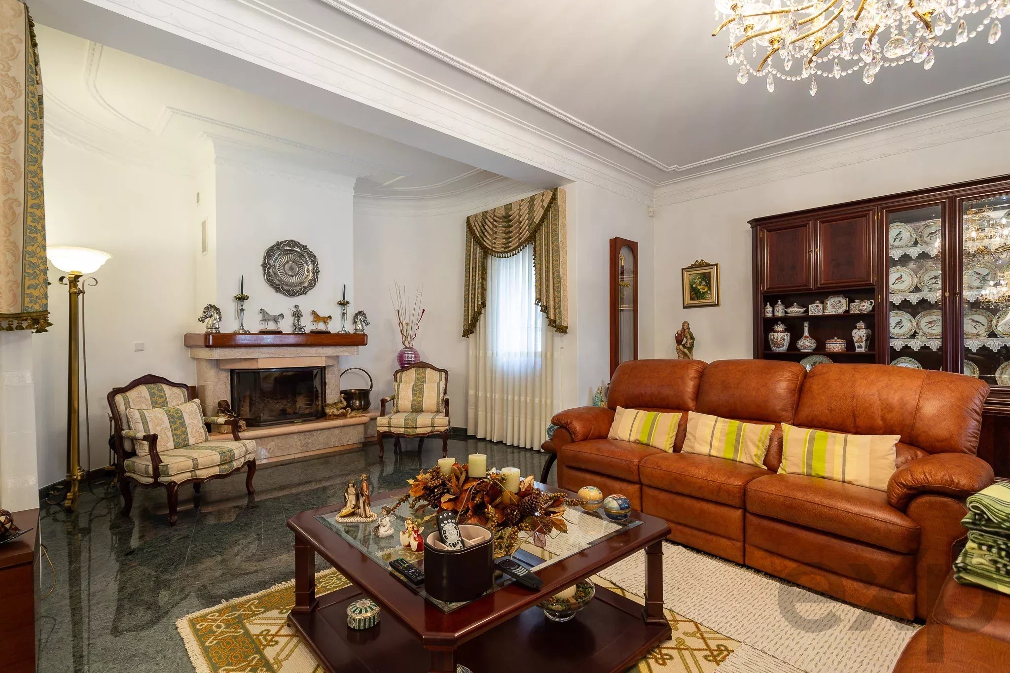 Prestigious Residence with Swimming Pool 87053100 image 13