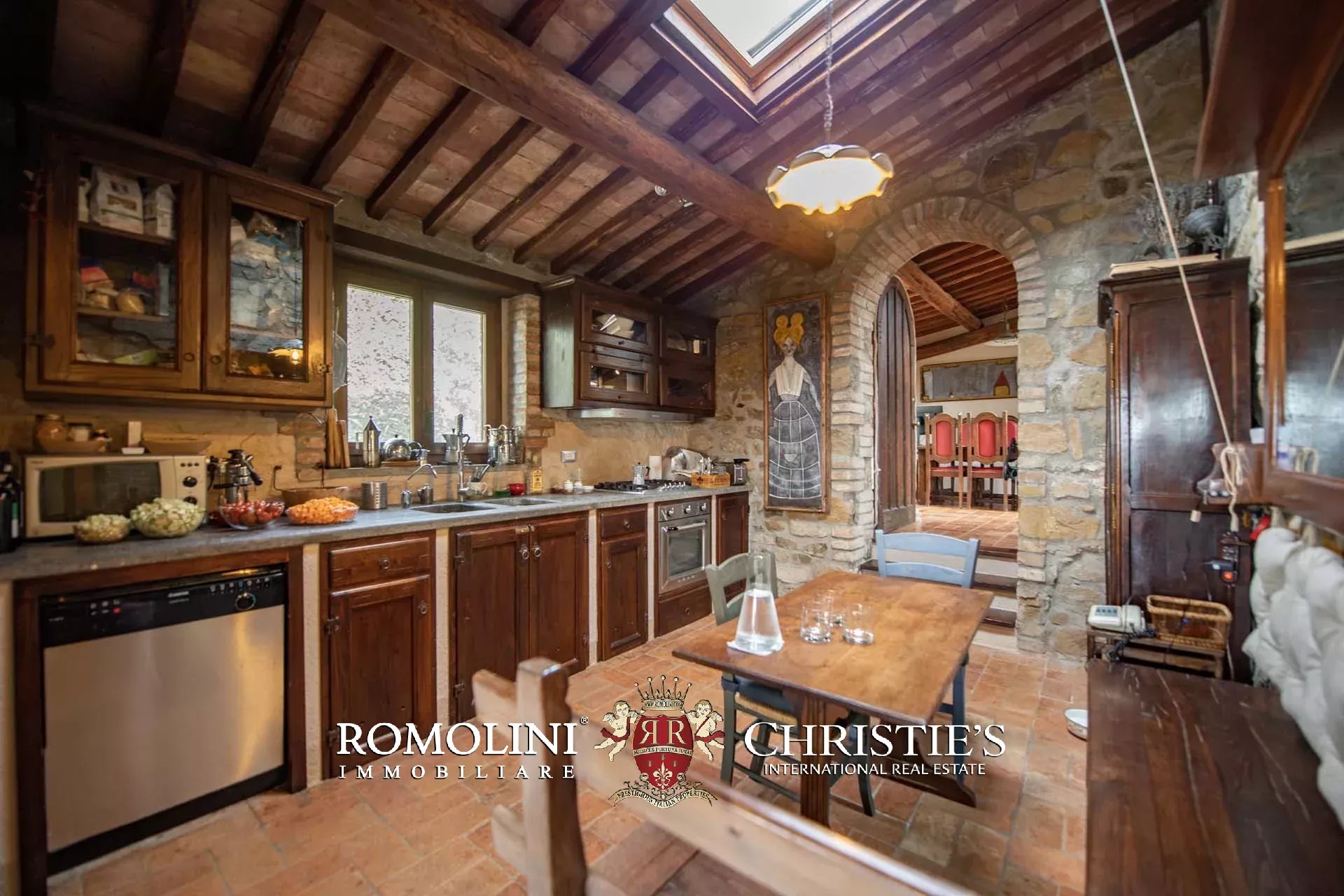 6 Bedroom Villa/Townhouse's Image 31
