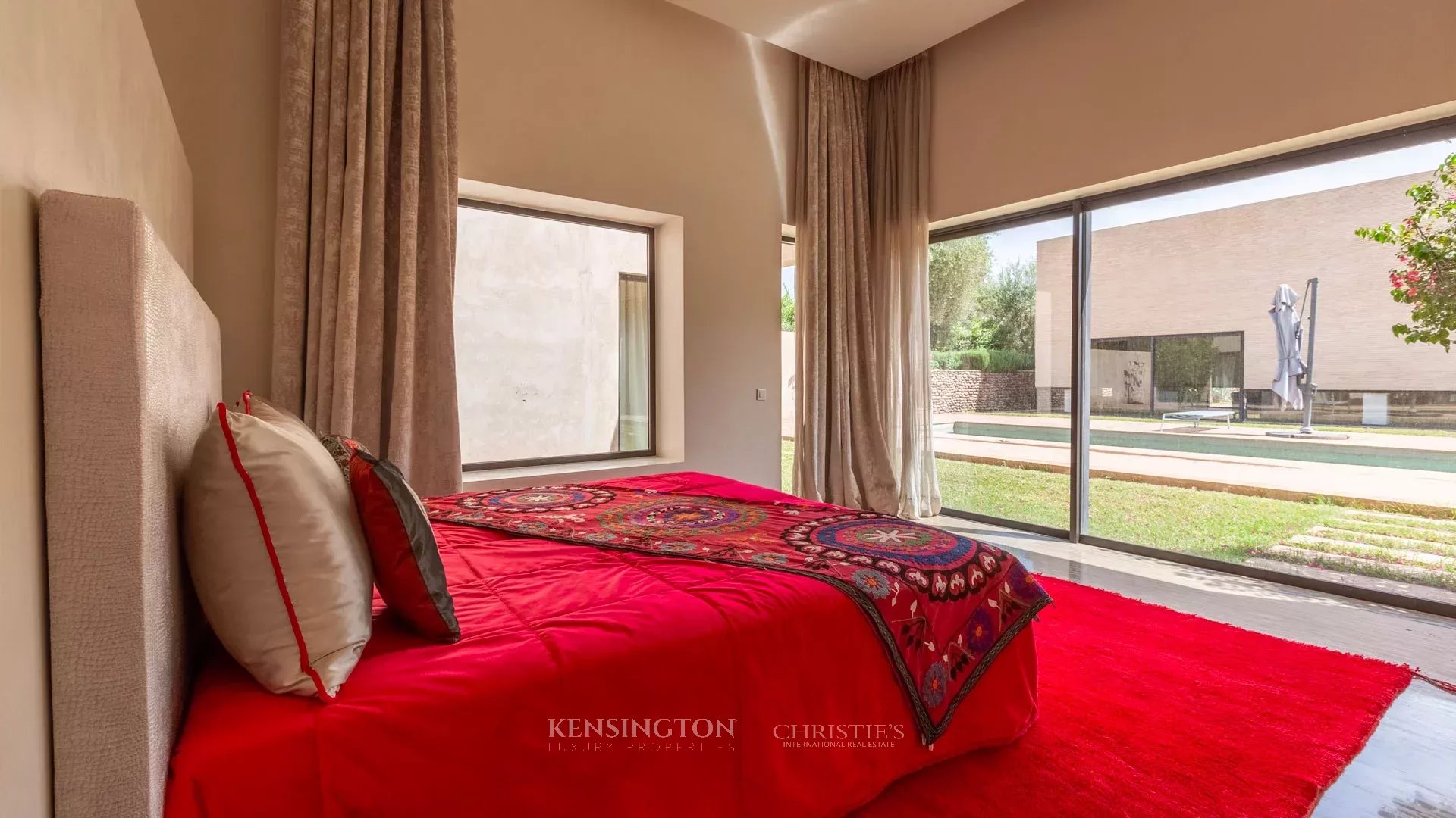 6 Bedroom Villa/Townhouse's Image 48