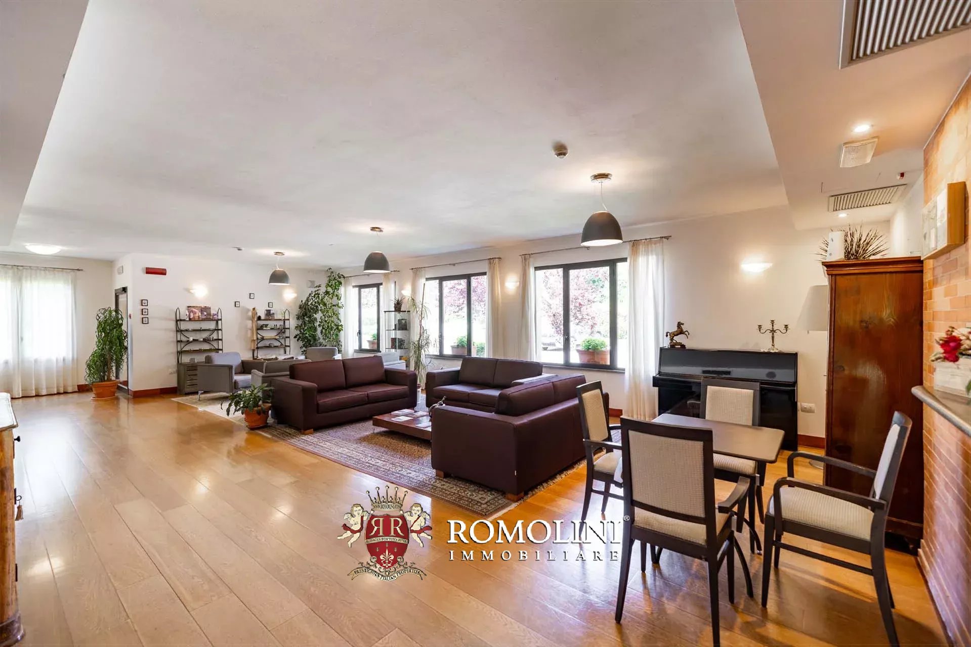 44 Bedroom Villa/Townhouse's Image 25