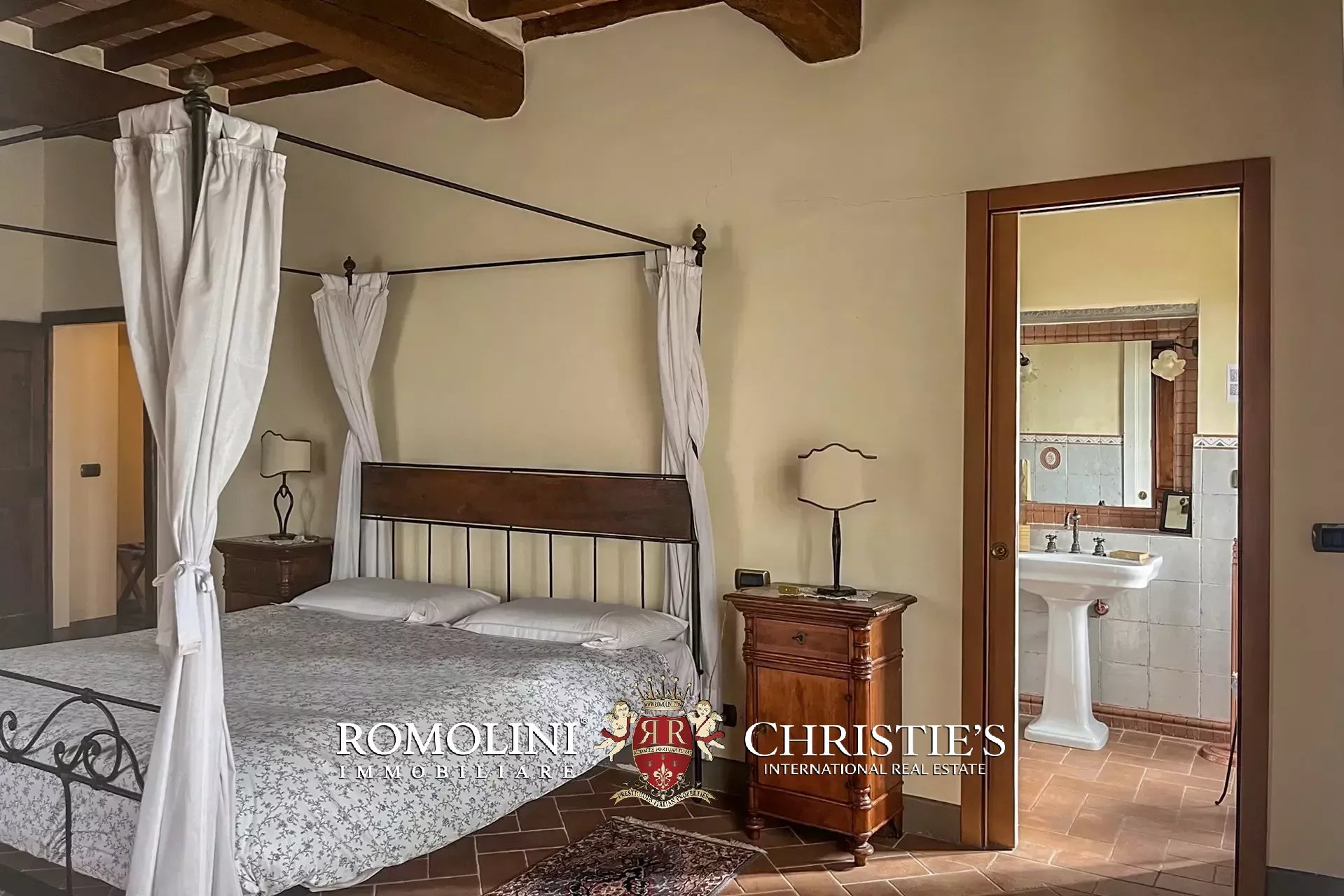 16 Bedroom Villa/Townhouse's Image 69
