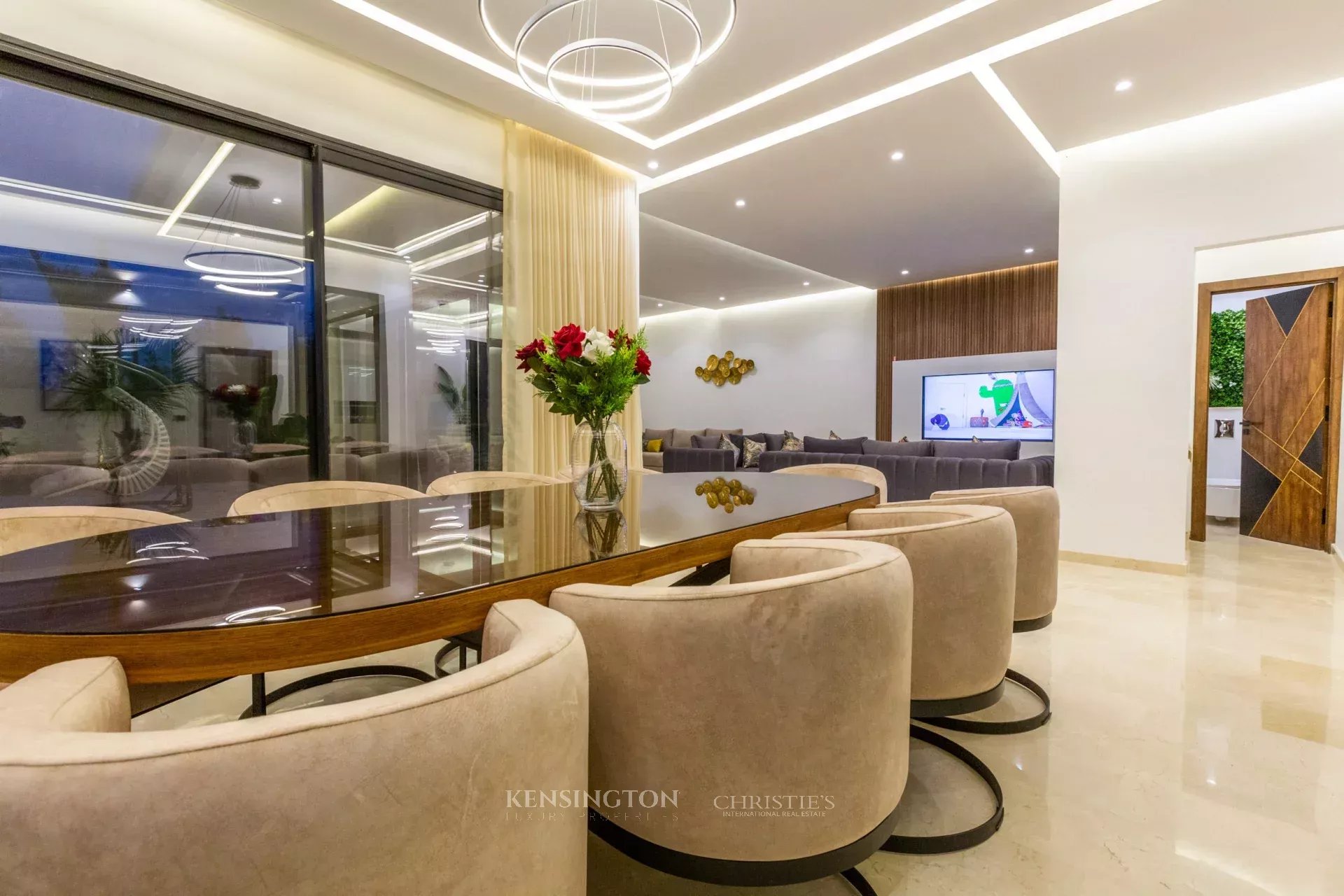 5 Bedroom Villa/Townhouse's Image 14