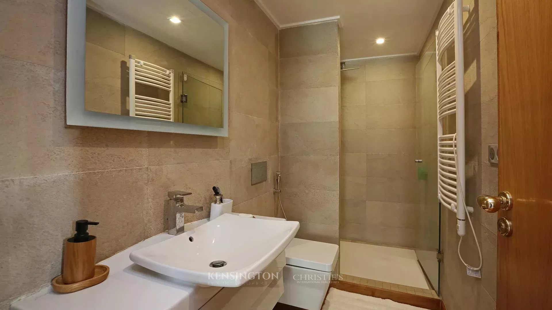 4 Bedroom Villa/Townhouse's Image 20