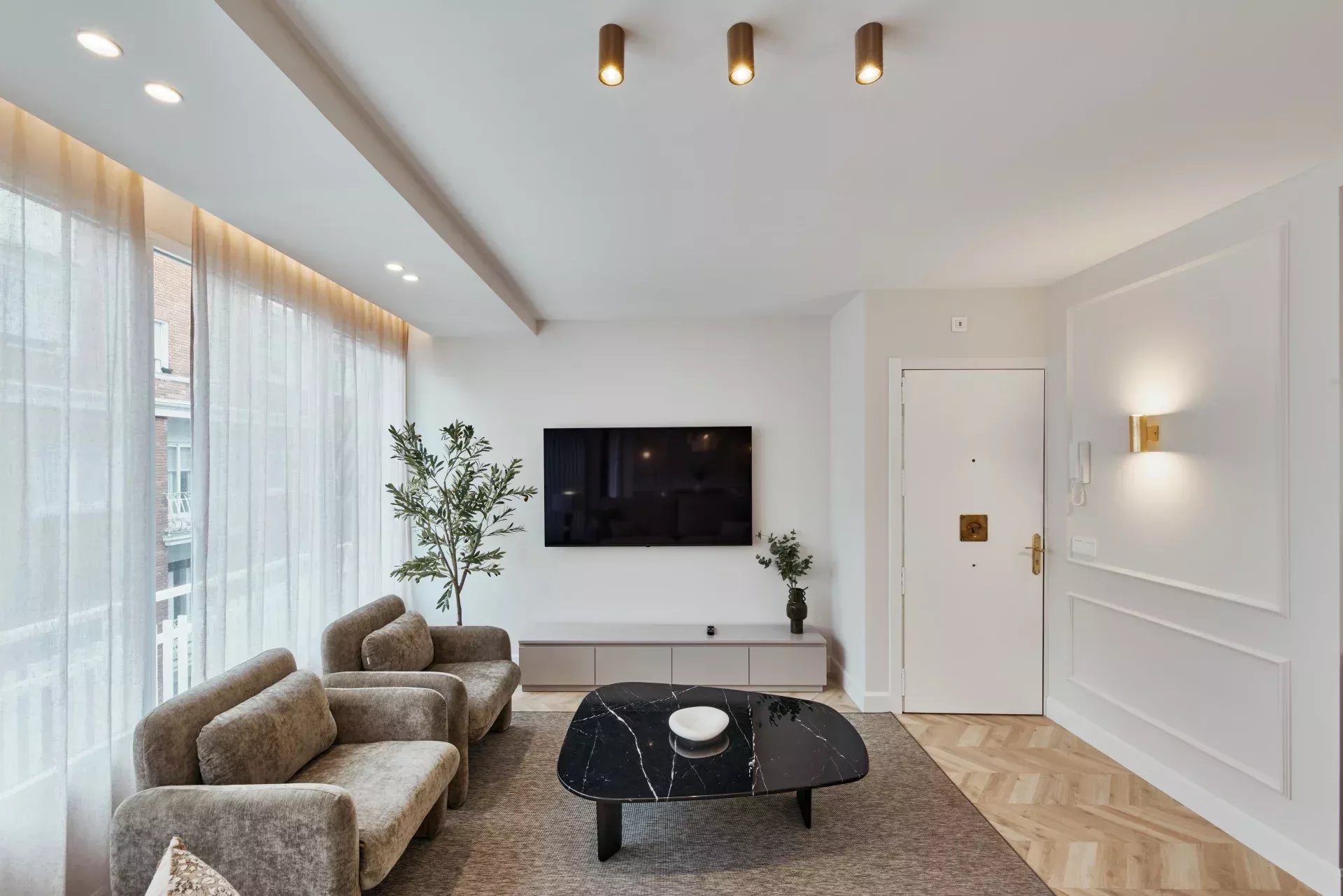 Goya - Flat with brand new renovations
