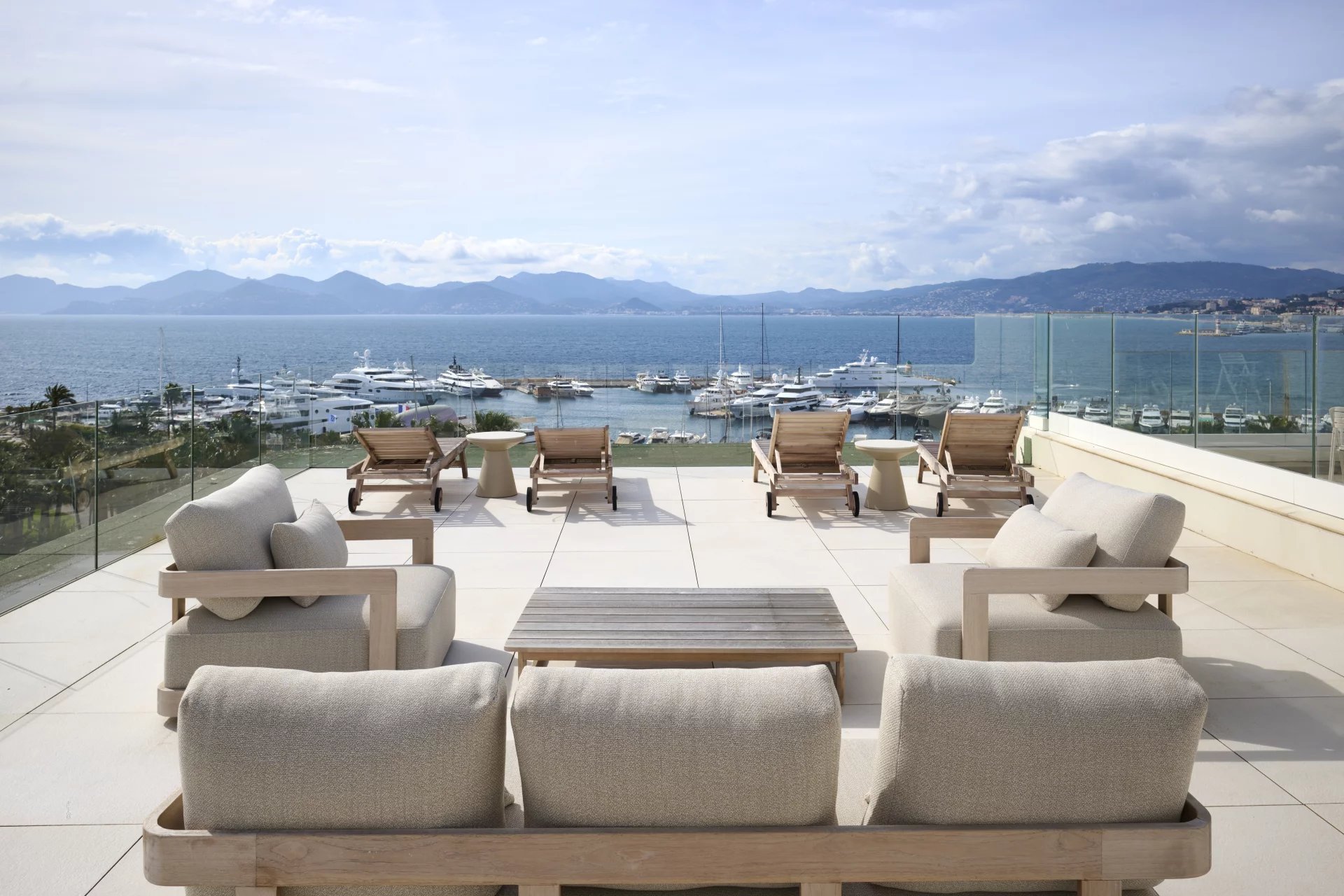 CANNES CROISETTE VILLA -TOIT - VUE MER PANORAMIQUE