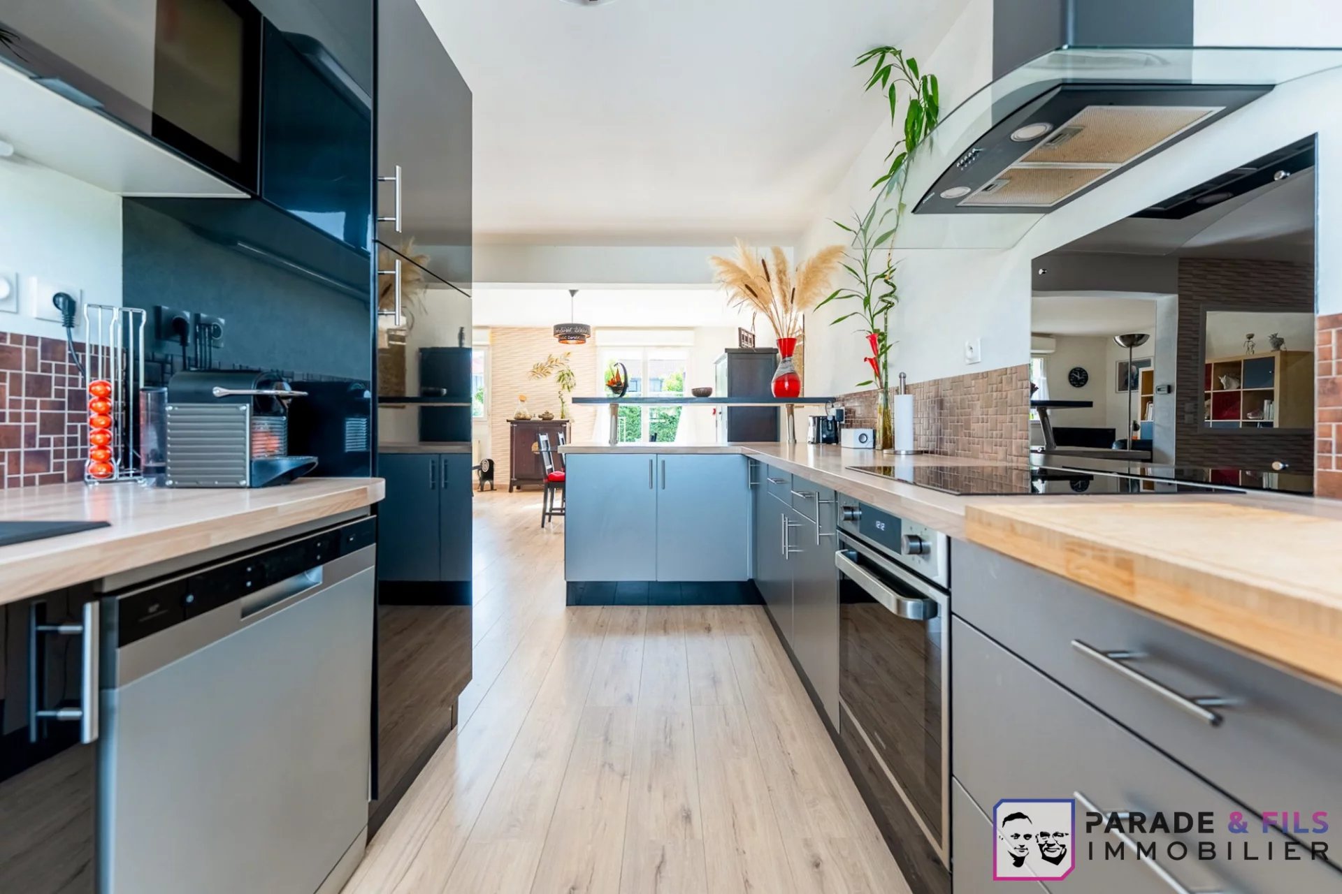 Agence immobilière de SARL PARADE