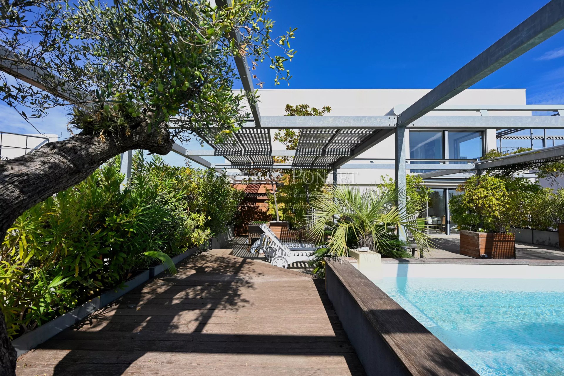 Single family home