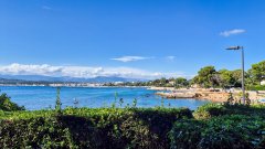 Belle Époque Waterfront Villa Antibes | Iconic Family Legacy Estate — photo 2 of 7