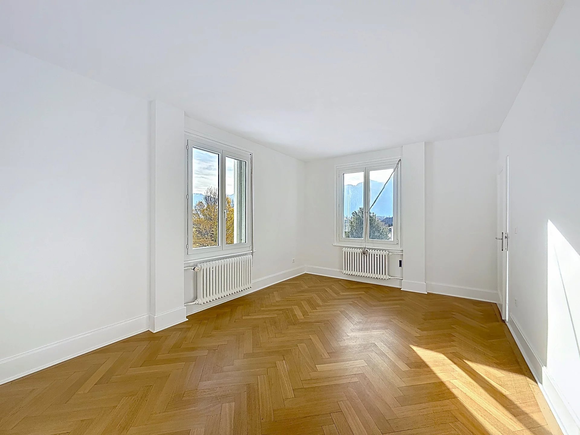 Cachet, calme et vue sur le Lac !