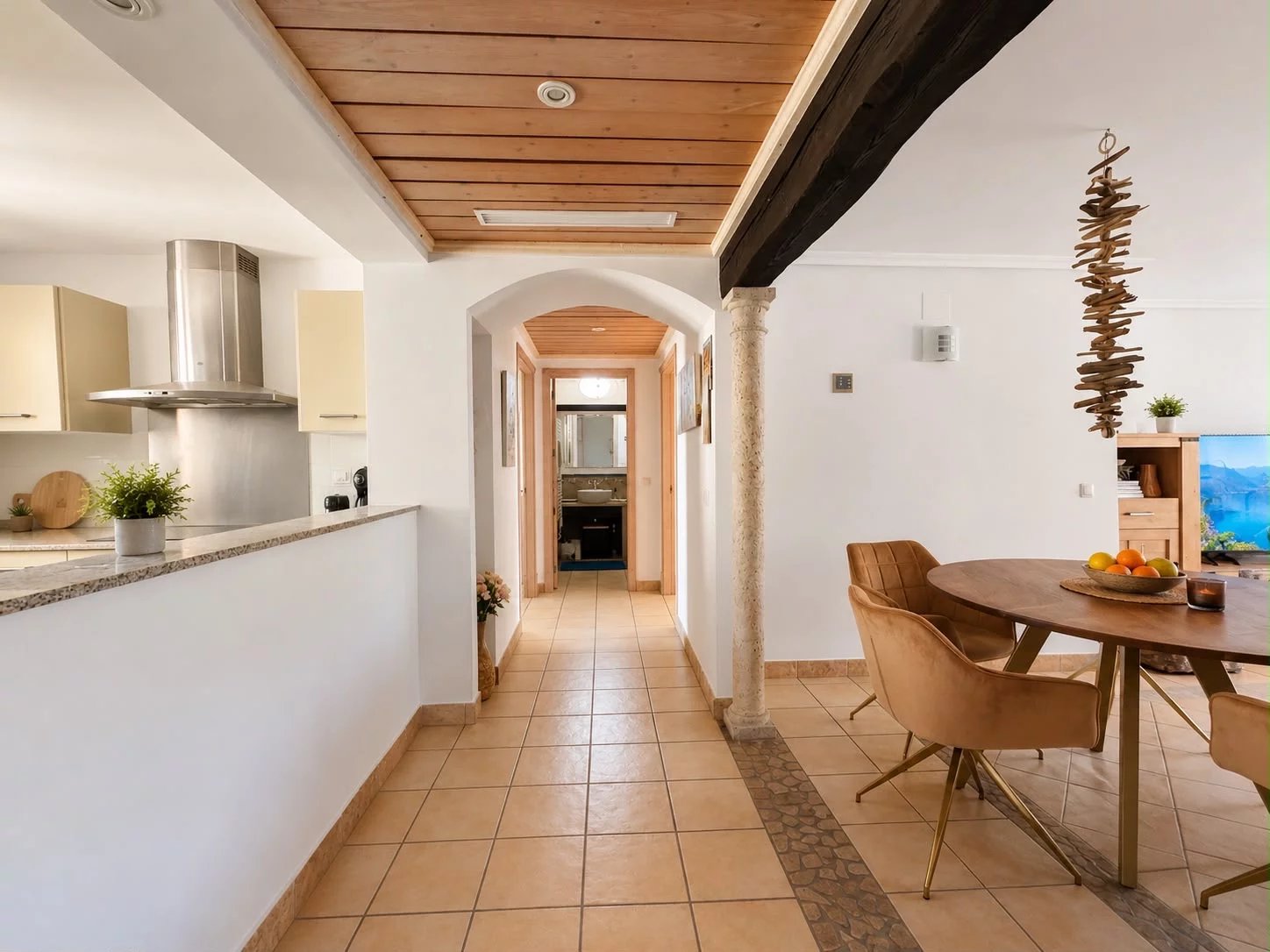 Bright apartment in a very central comlex