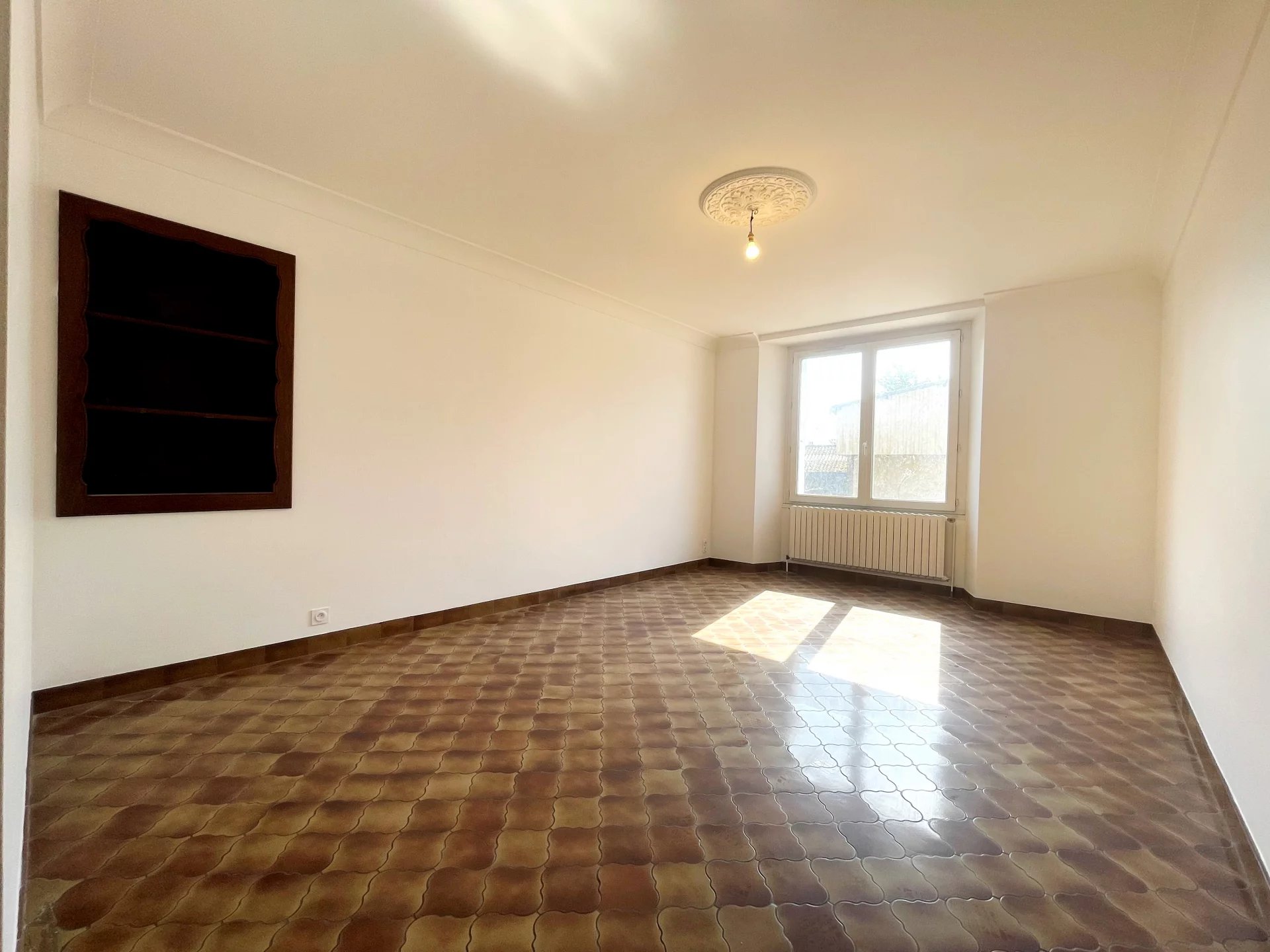 Tres bonne base de 150 m² à finir de valoriser !