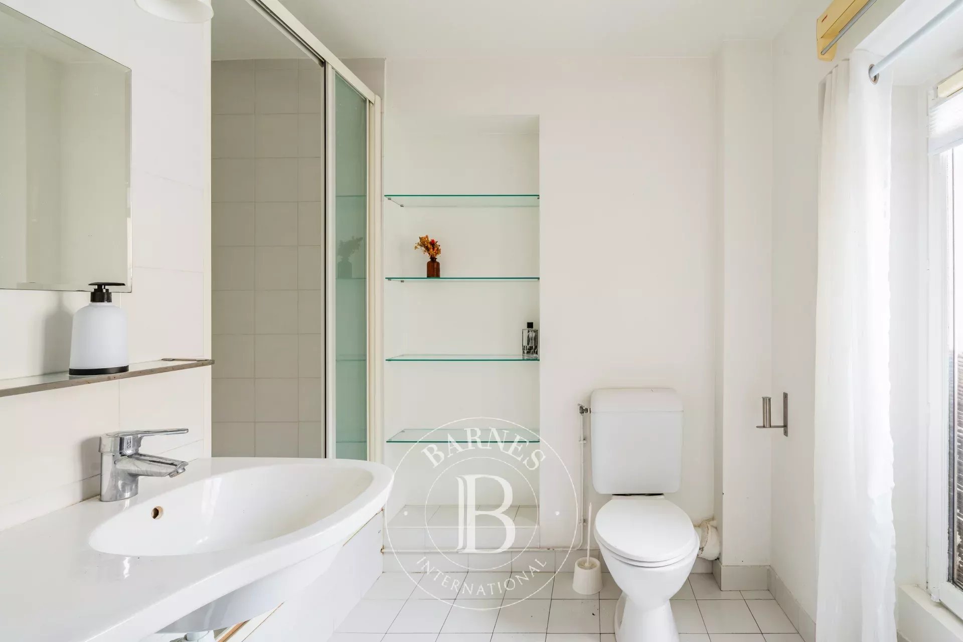 Daire Paris 18ème - picture 6