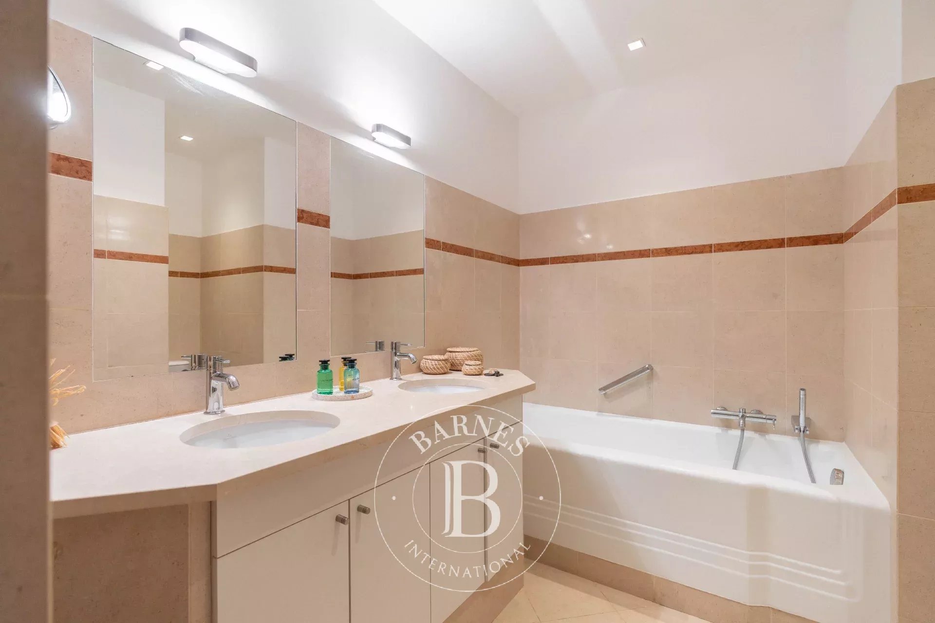 Daire Marseille 8ème - picture 13