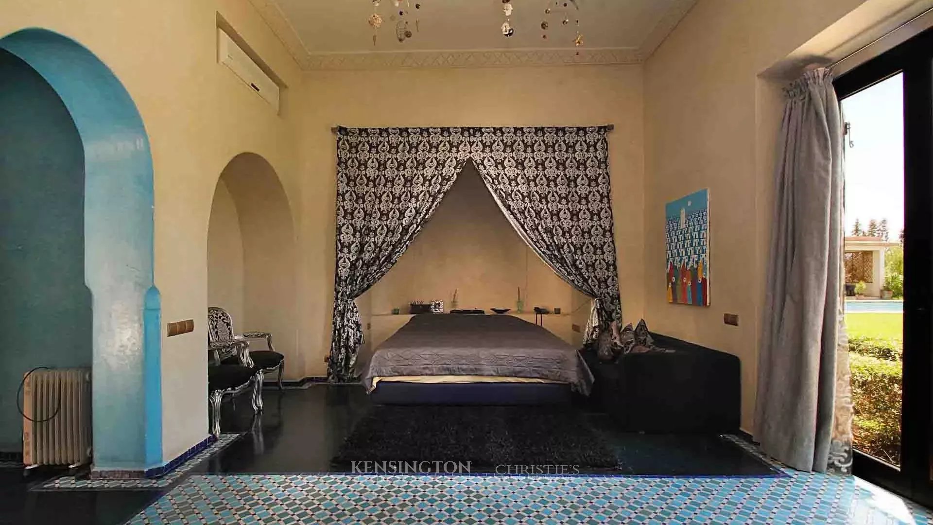 6 Bedroom Villa/Townhouse's Image 22