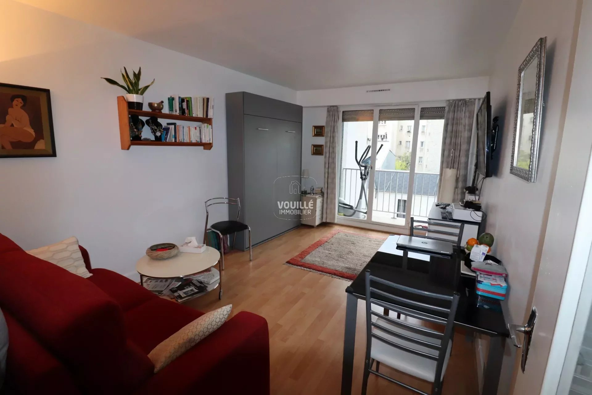 Studio 26,59 m2 avec balcon  75015 PARIS