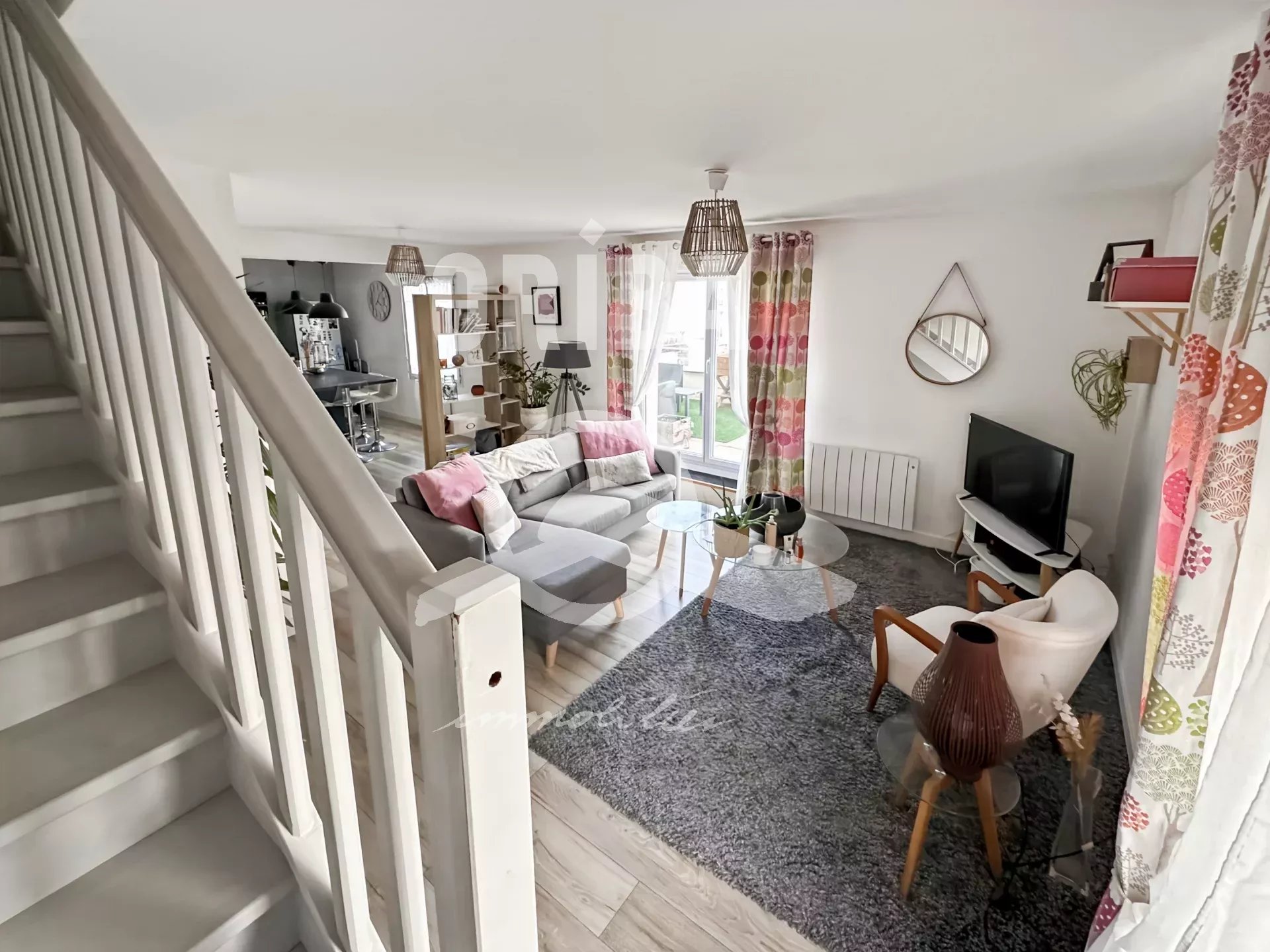 Appartement T3 duplex avec grande terrasse au dernier étage – CHANTENAY