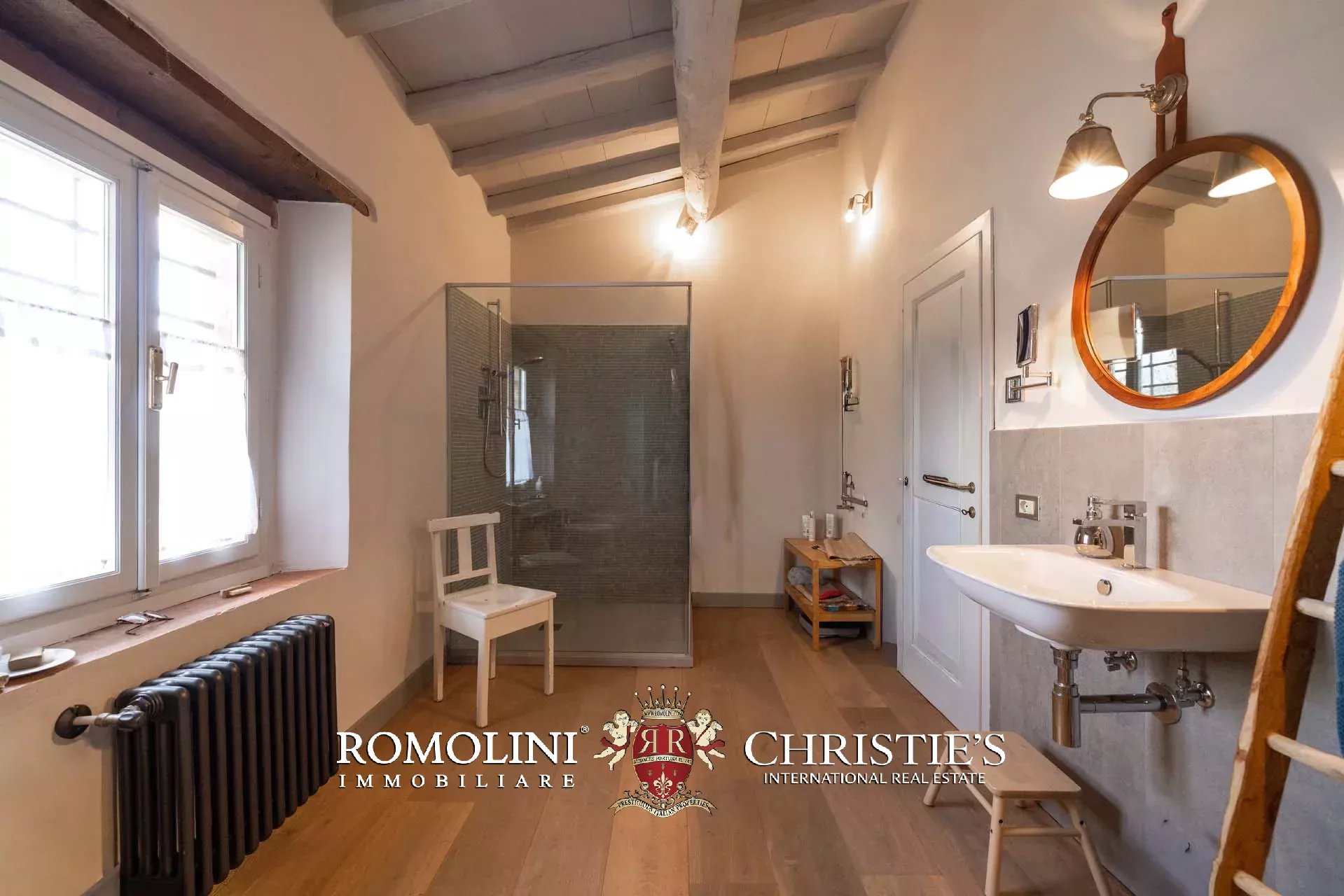 5 Bedroom Villa/Townhouse's Image 32