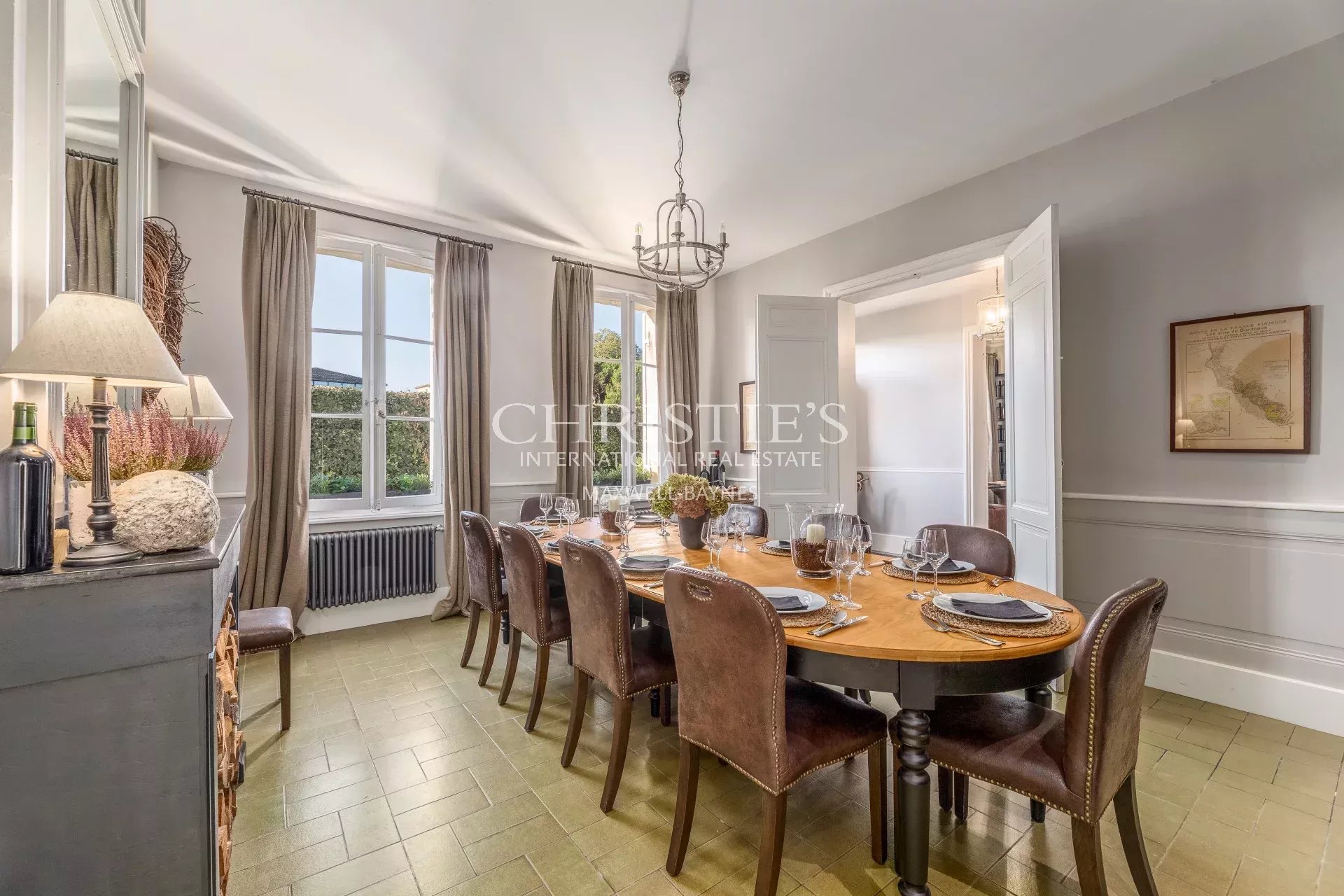 7 Bedroom Villa/Townhouse's Image 17