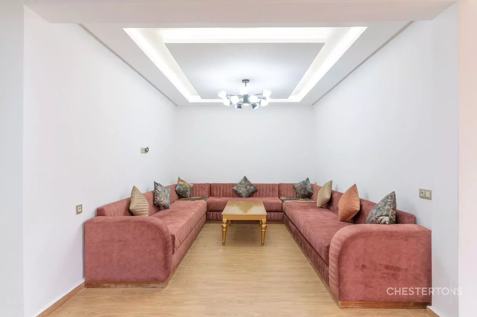 Image of Villa - 5 Bedrooms for Sale in Marrakech-Ménara-Marrakech-Morocco, Image 11