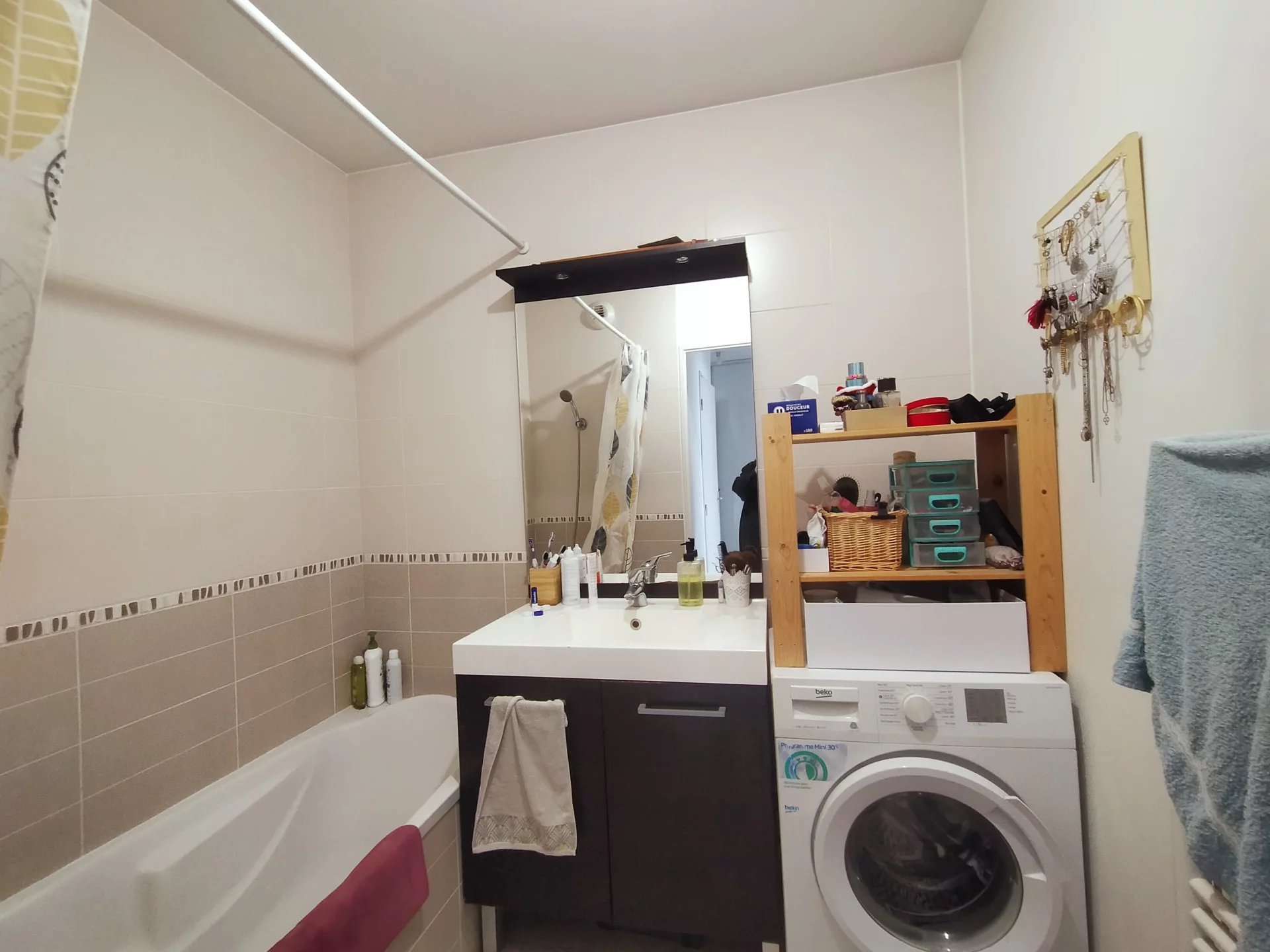 3075992 Location Villeurbanne