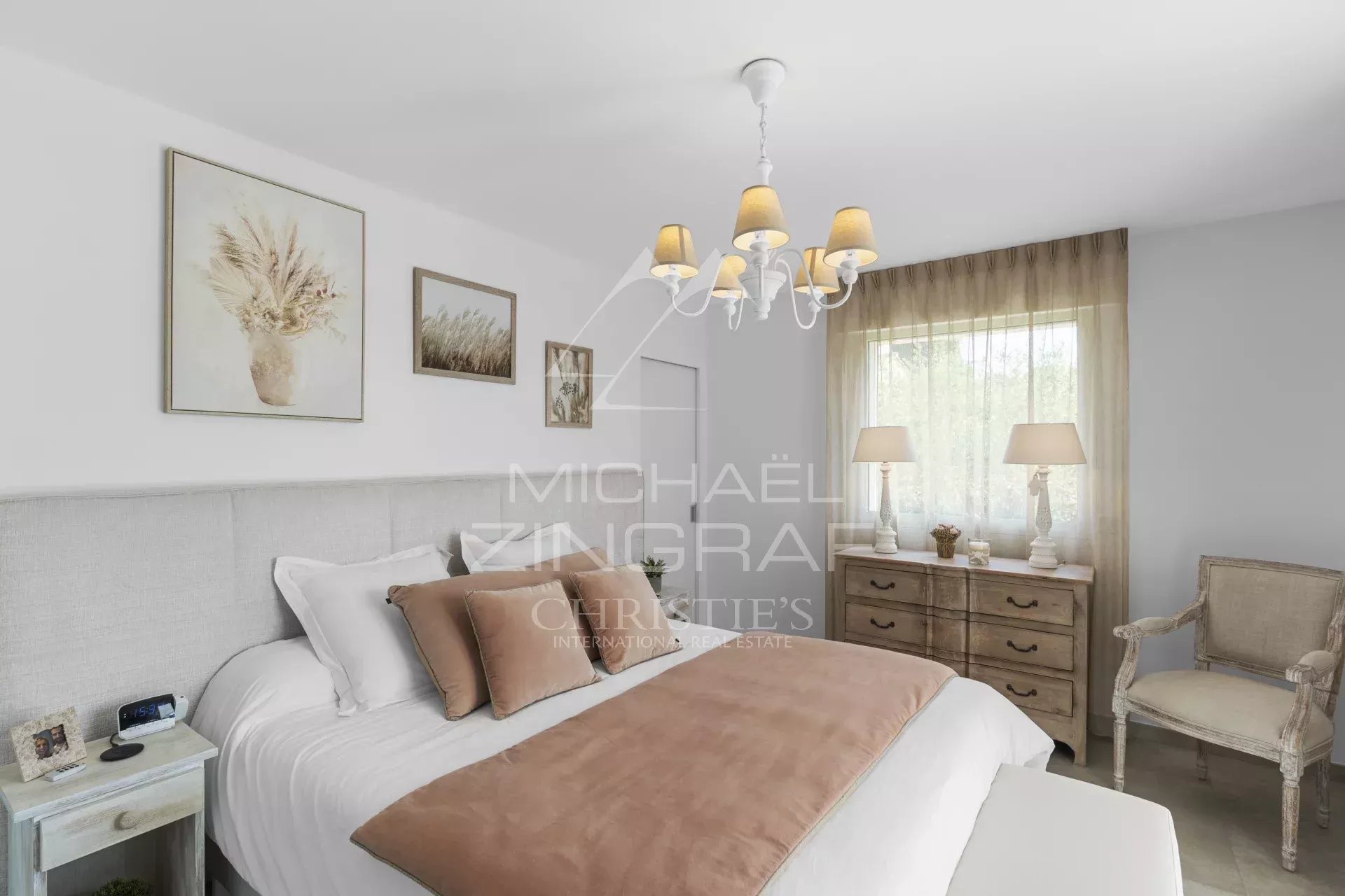 4 Bedroom Villa/Townhouse's Image 4