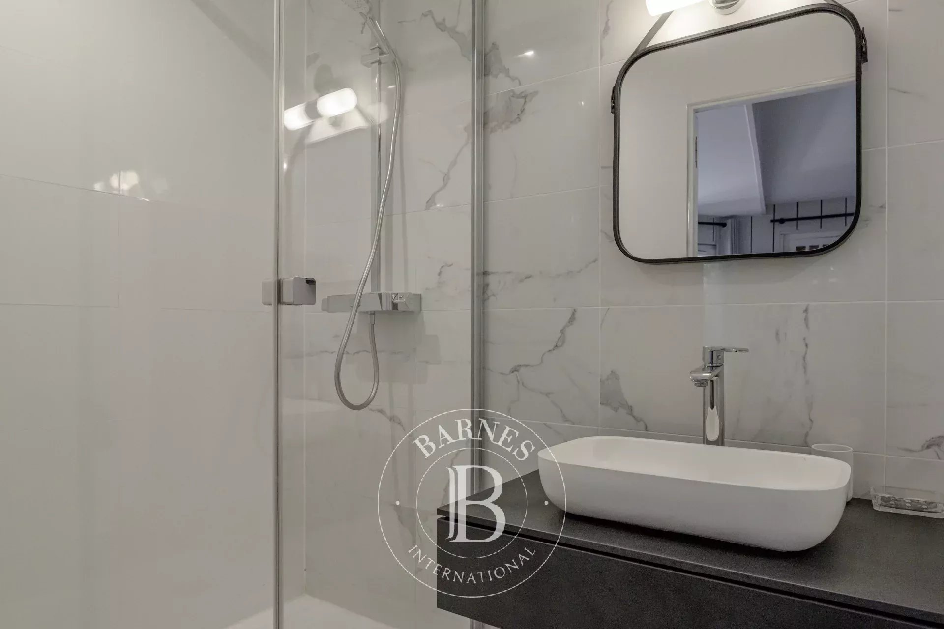 Ev Marseille 8ème - picture 16