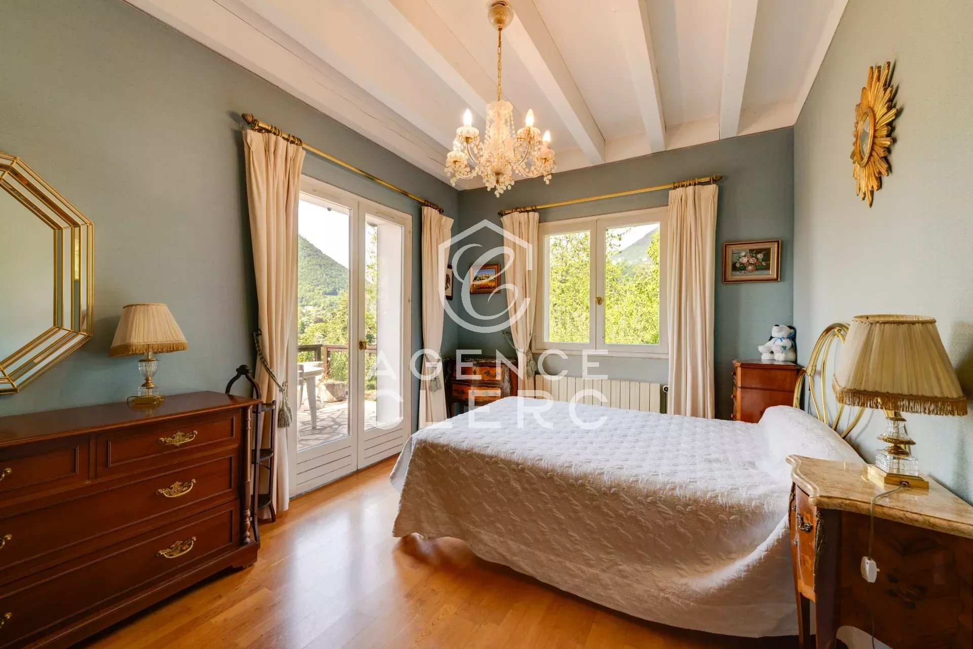 5 Bedroom Villa/Townhouse's Image 14