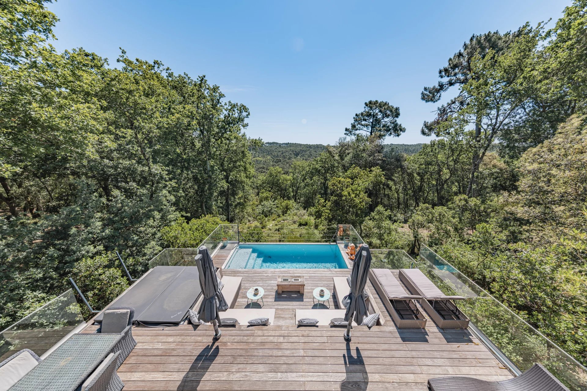 PYLA-SUR-MER - 8-BEDROOM VILLA WITH PANORAMIC VIEWS OF THE FOREST