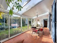 Roquefort les Pins, near town center, superb garden, swimming pool, dependance, commanding position. — photo 2 of 3