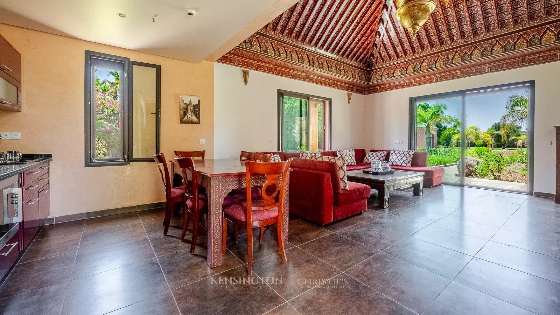 11 Bedroom Villa/Townhouse's Image 10