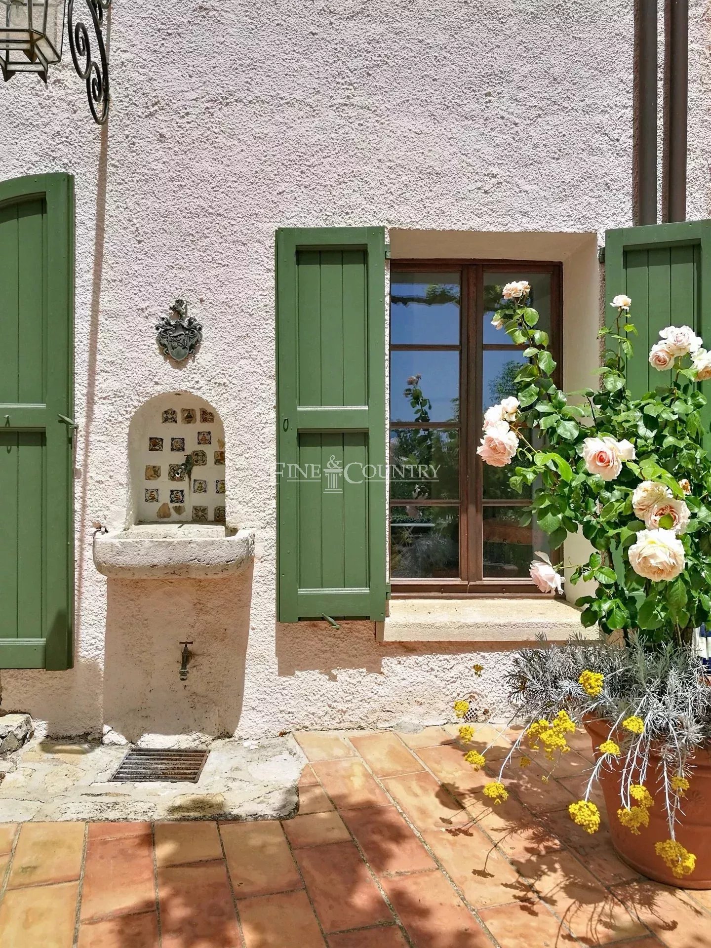 Photo of For sale property in Grasse with sea view