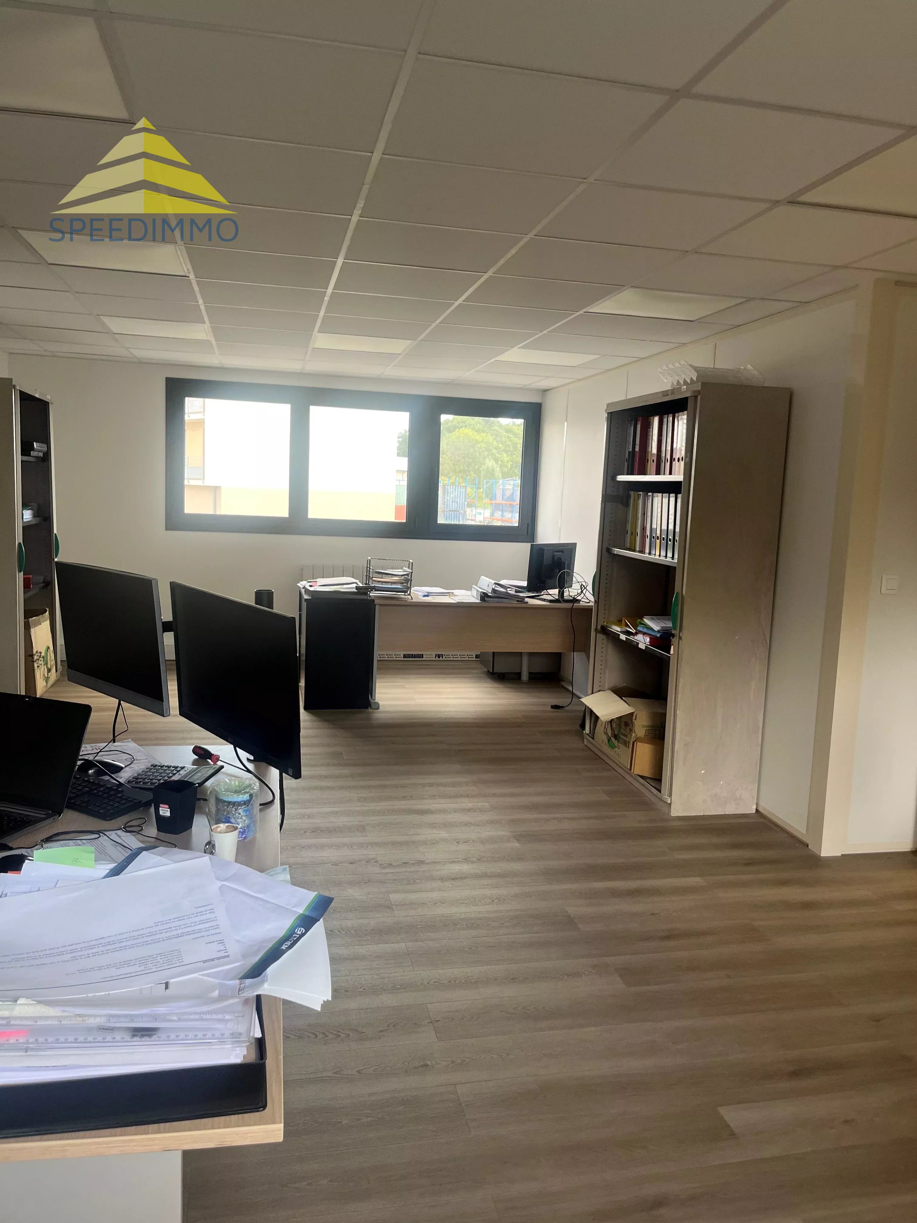 BÂTIMENT INDÉPENDANT RÉCENT (2022)